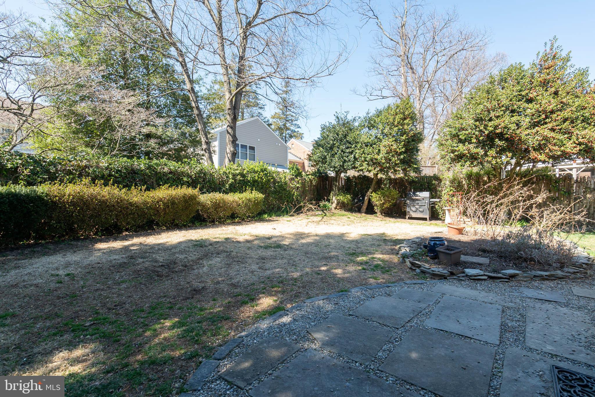 ROSEMARY KNOLLS - Residential