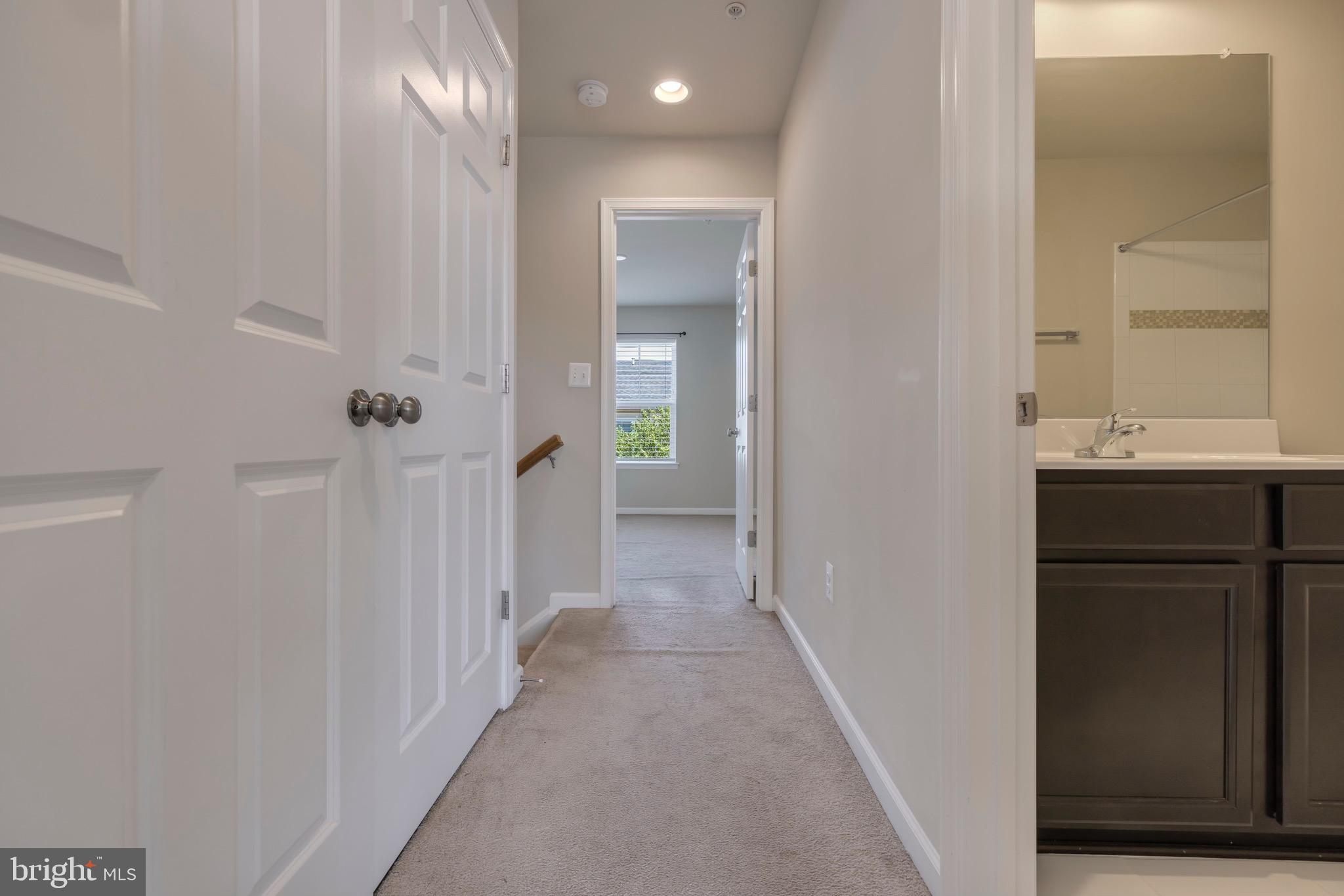 OAKVIEW VILLAGE - Residential