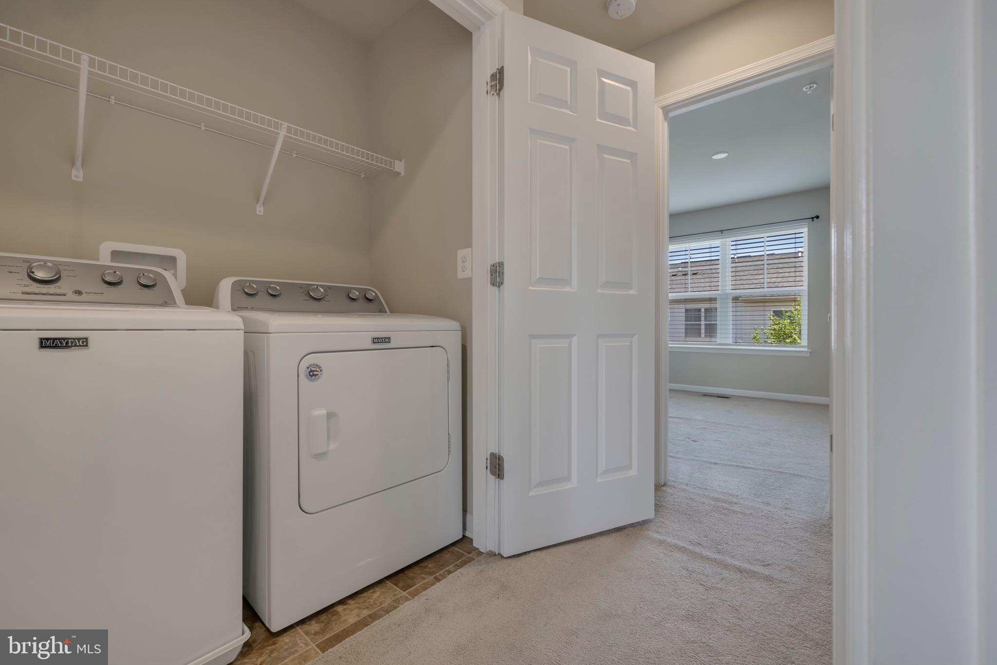 OAKVIEW VILLAGE - Residential