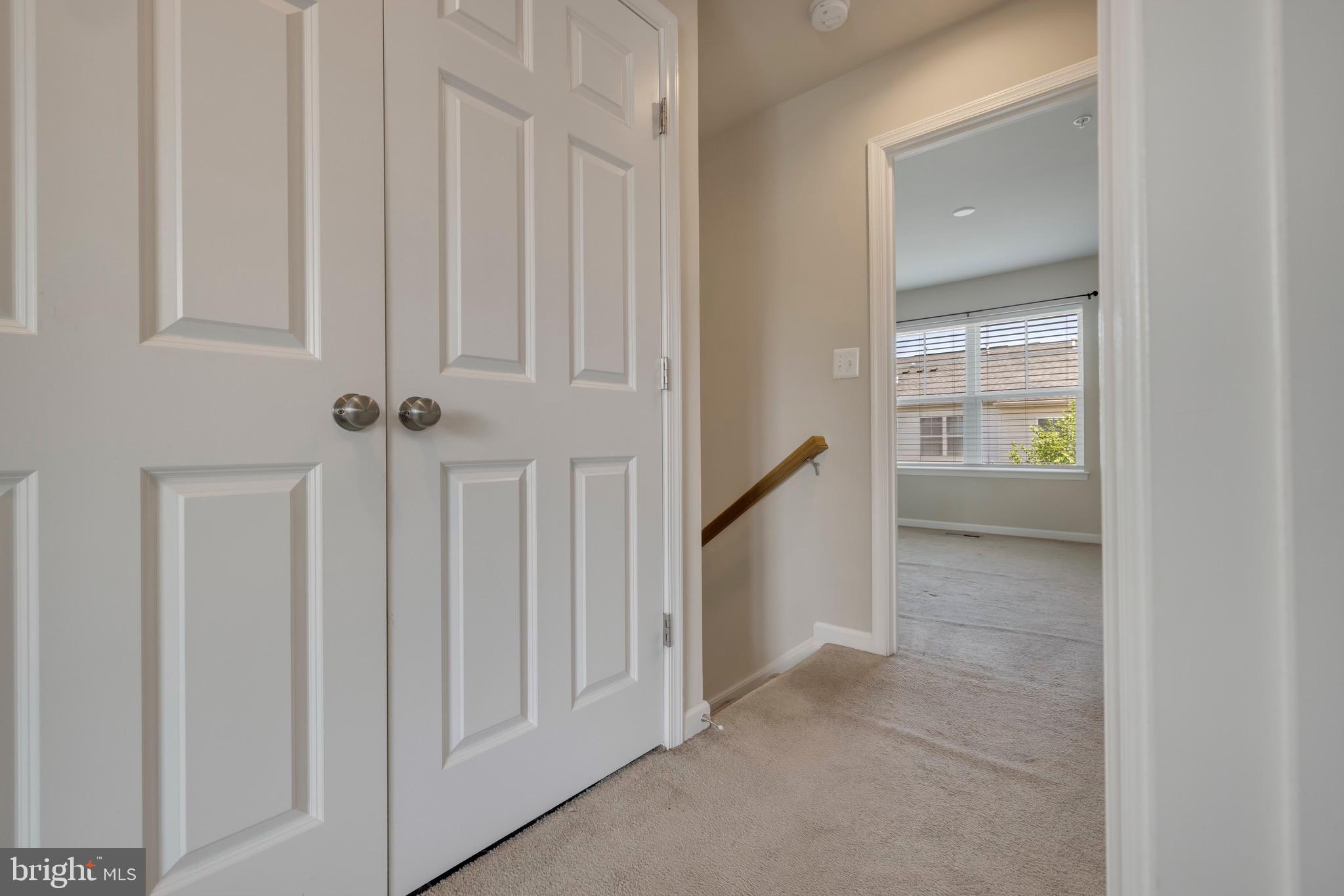 OAKVIEW VILLAGE - Residential