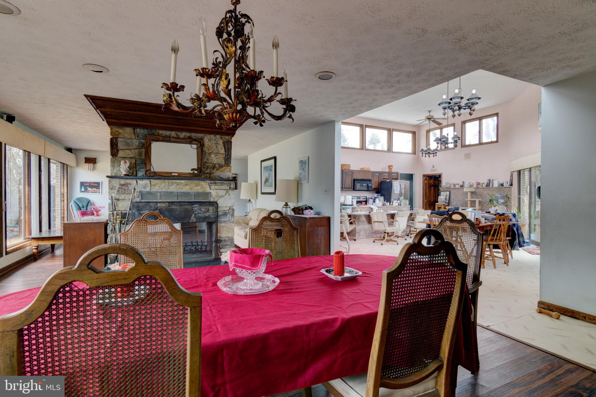 DAVIDSONVILLE - Residential