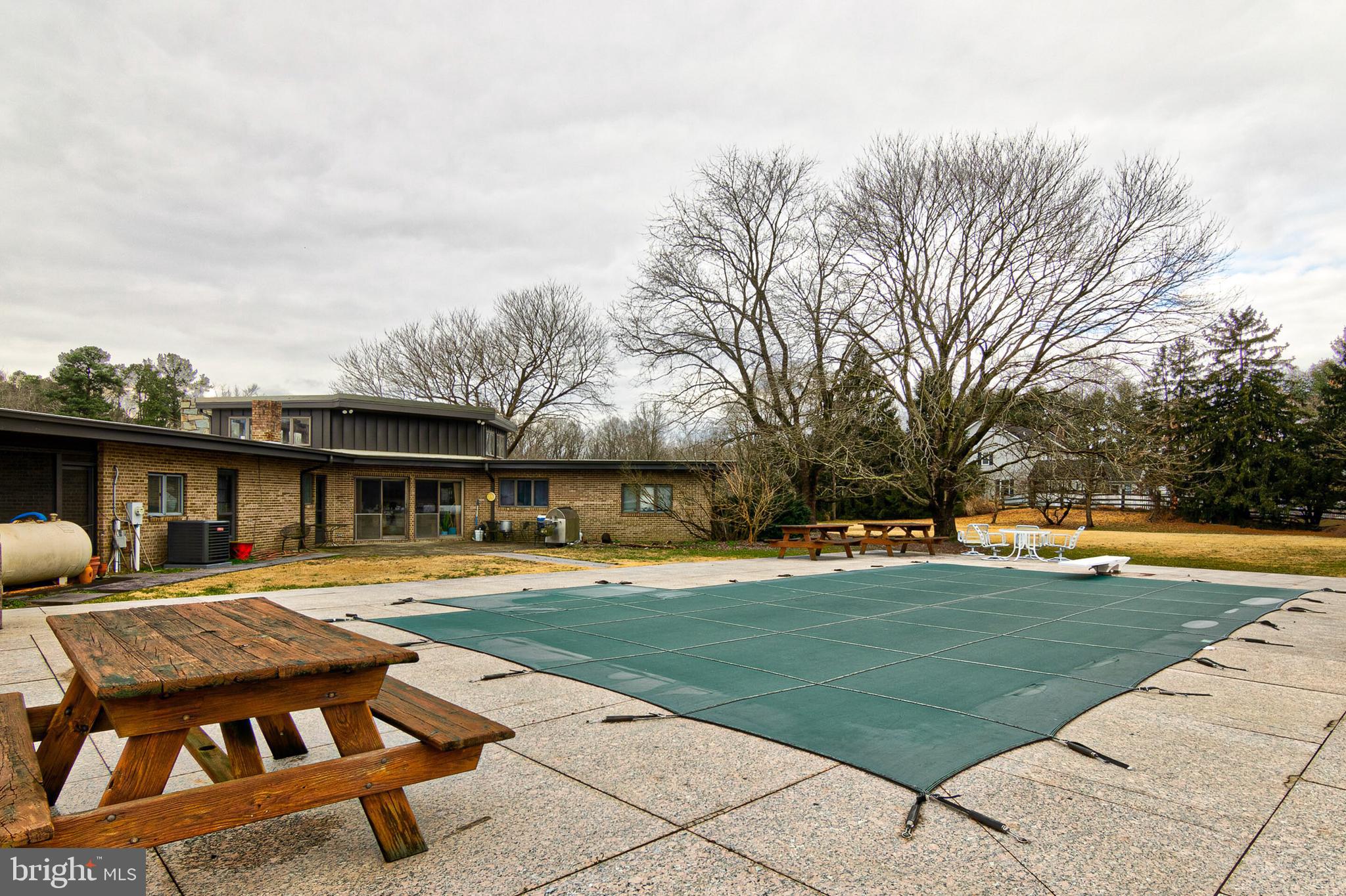 DAVIDSONVILLE - Residential