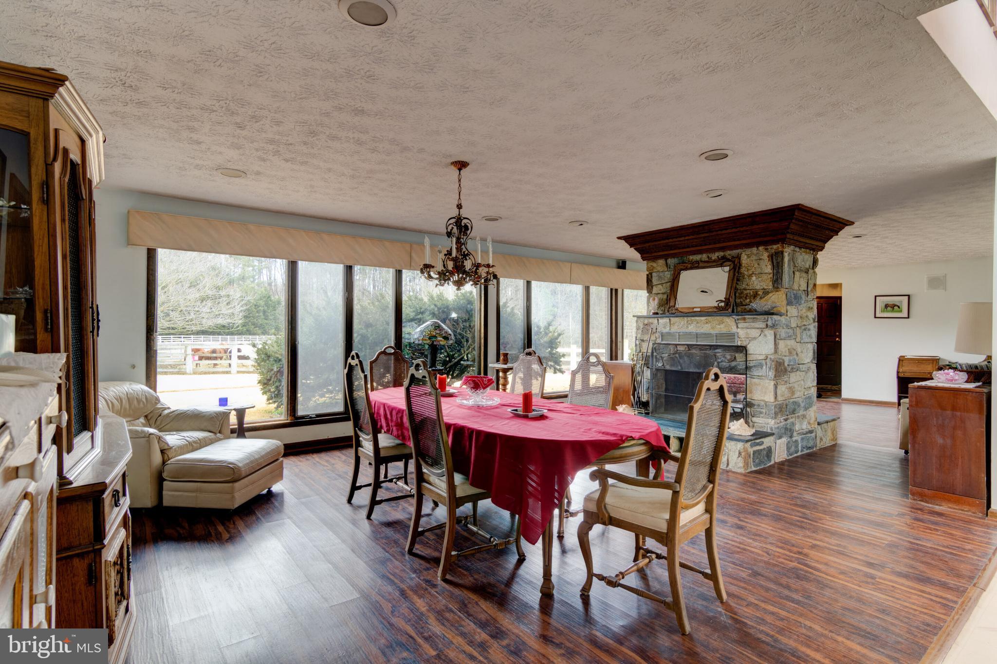 DAVIDSONVILLE - Residential