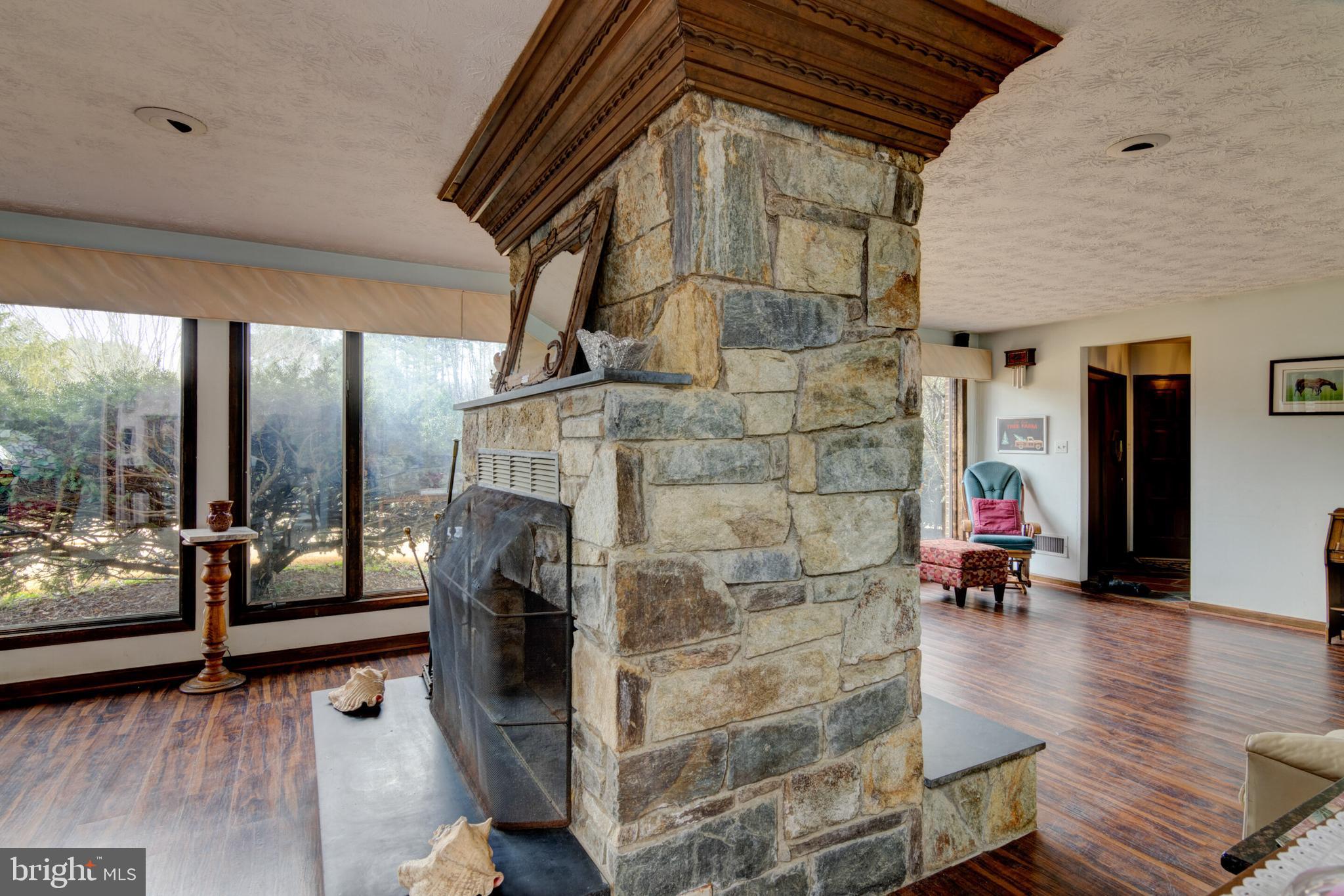 DAVIDSONVILLE - Residential