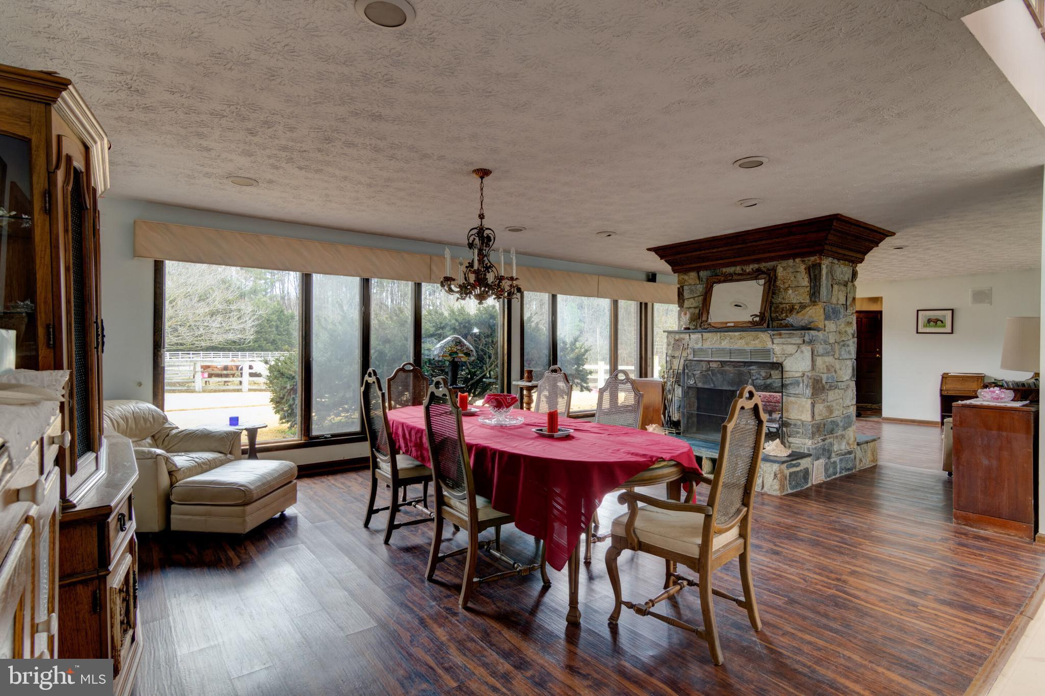 DAVIDSONVILLE - Residential