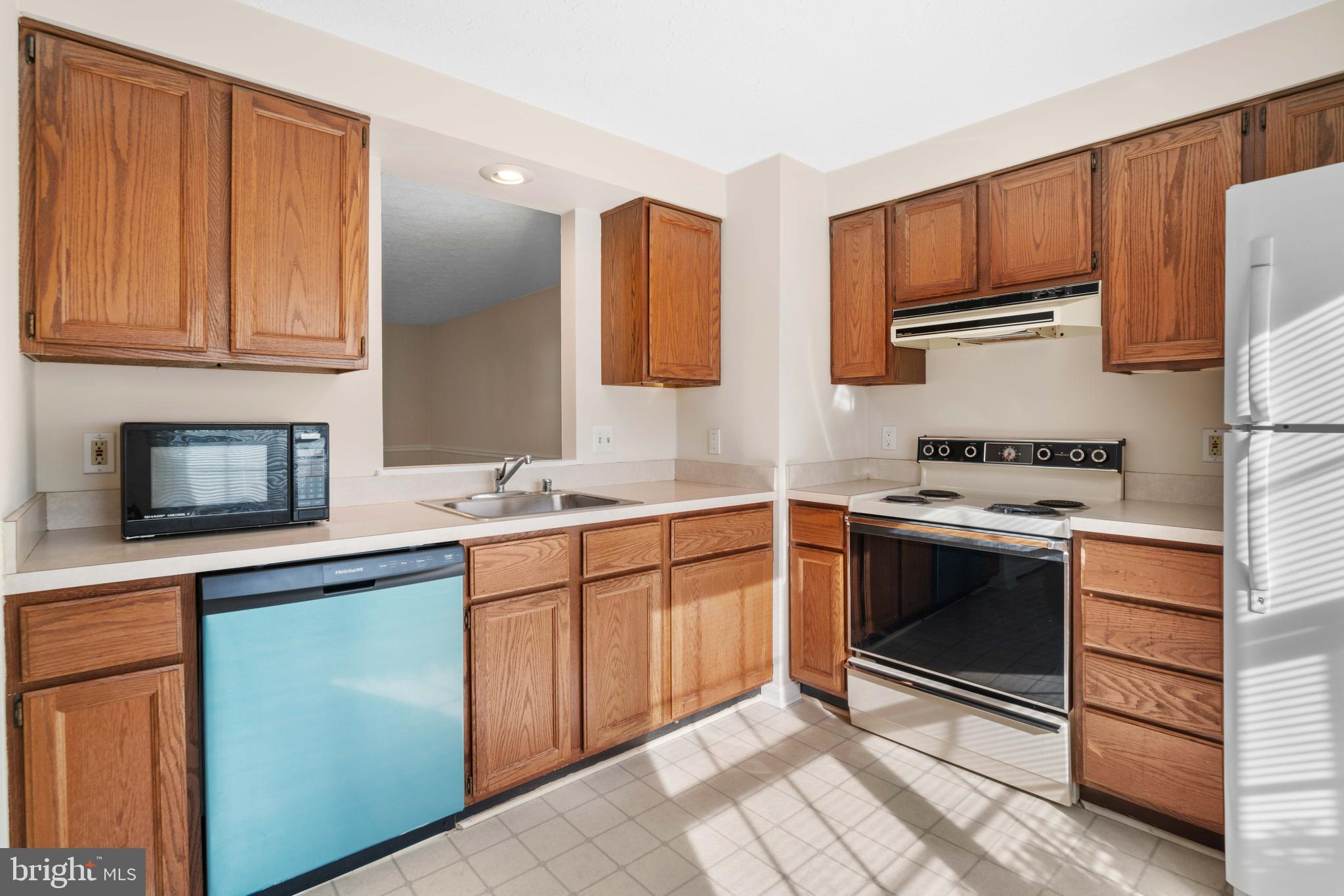 HUNTING QUARTERS - Residential