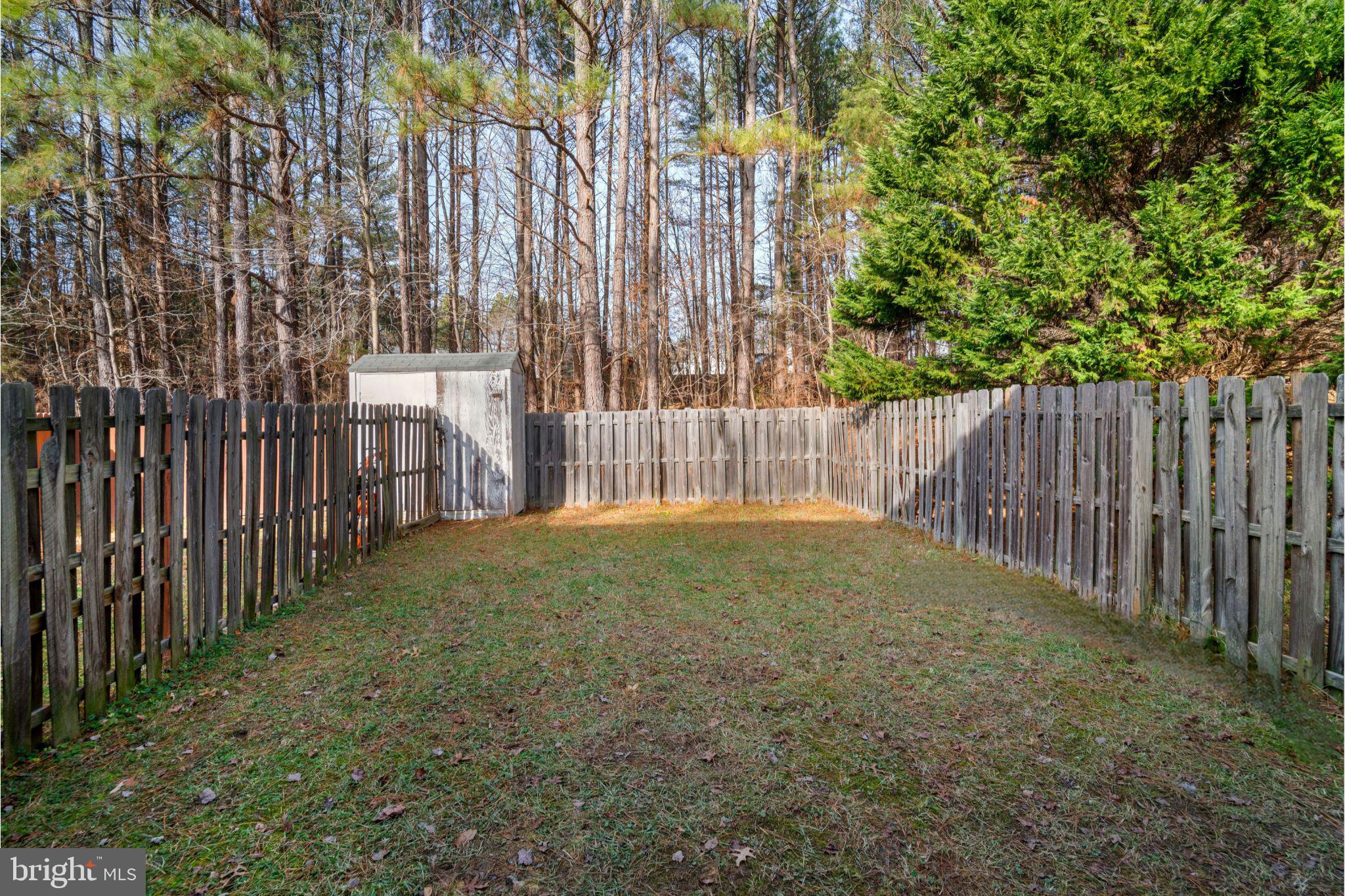 HUNTING QUARTERS - Residential