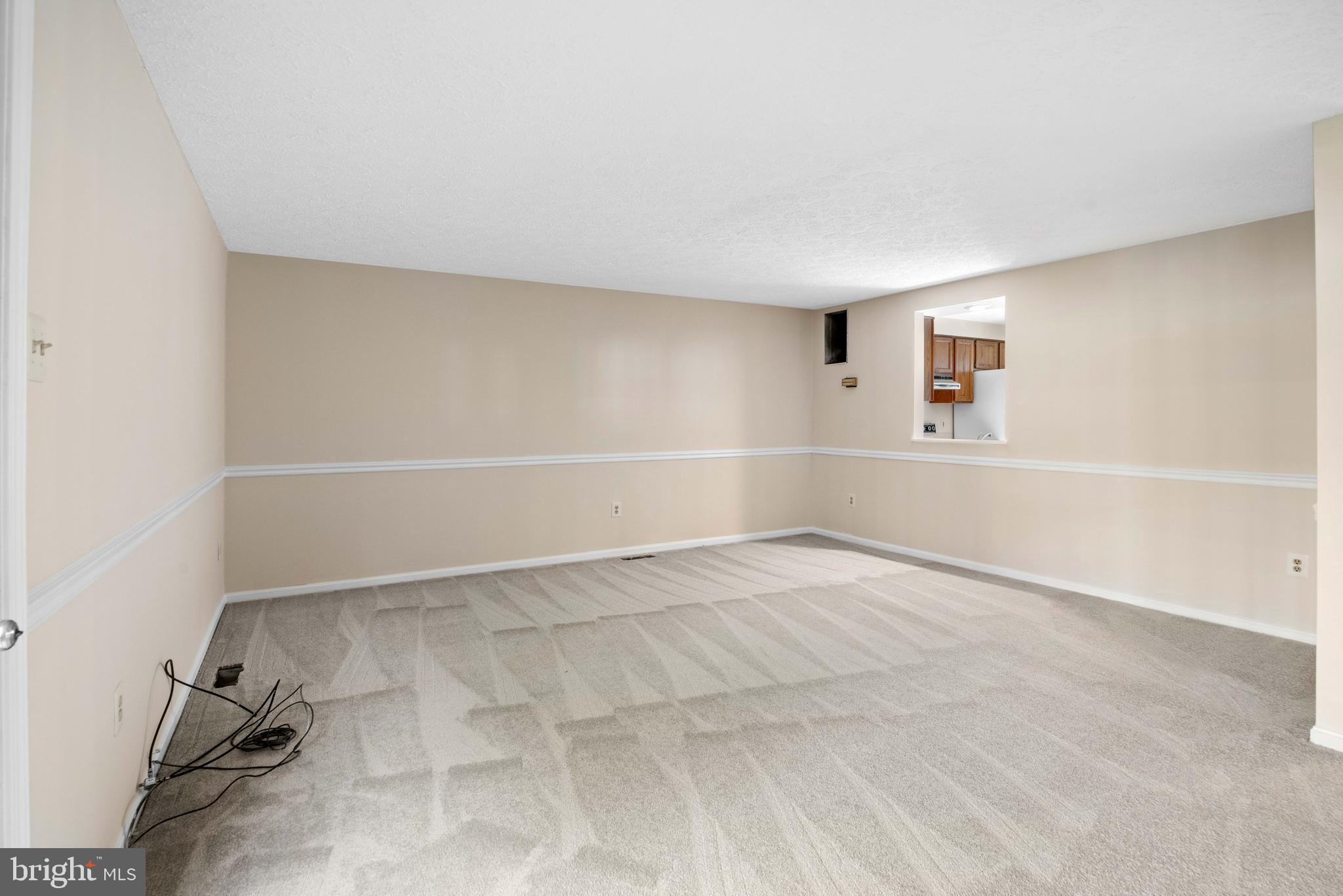 HUNTING QUARTERS - Residential