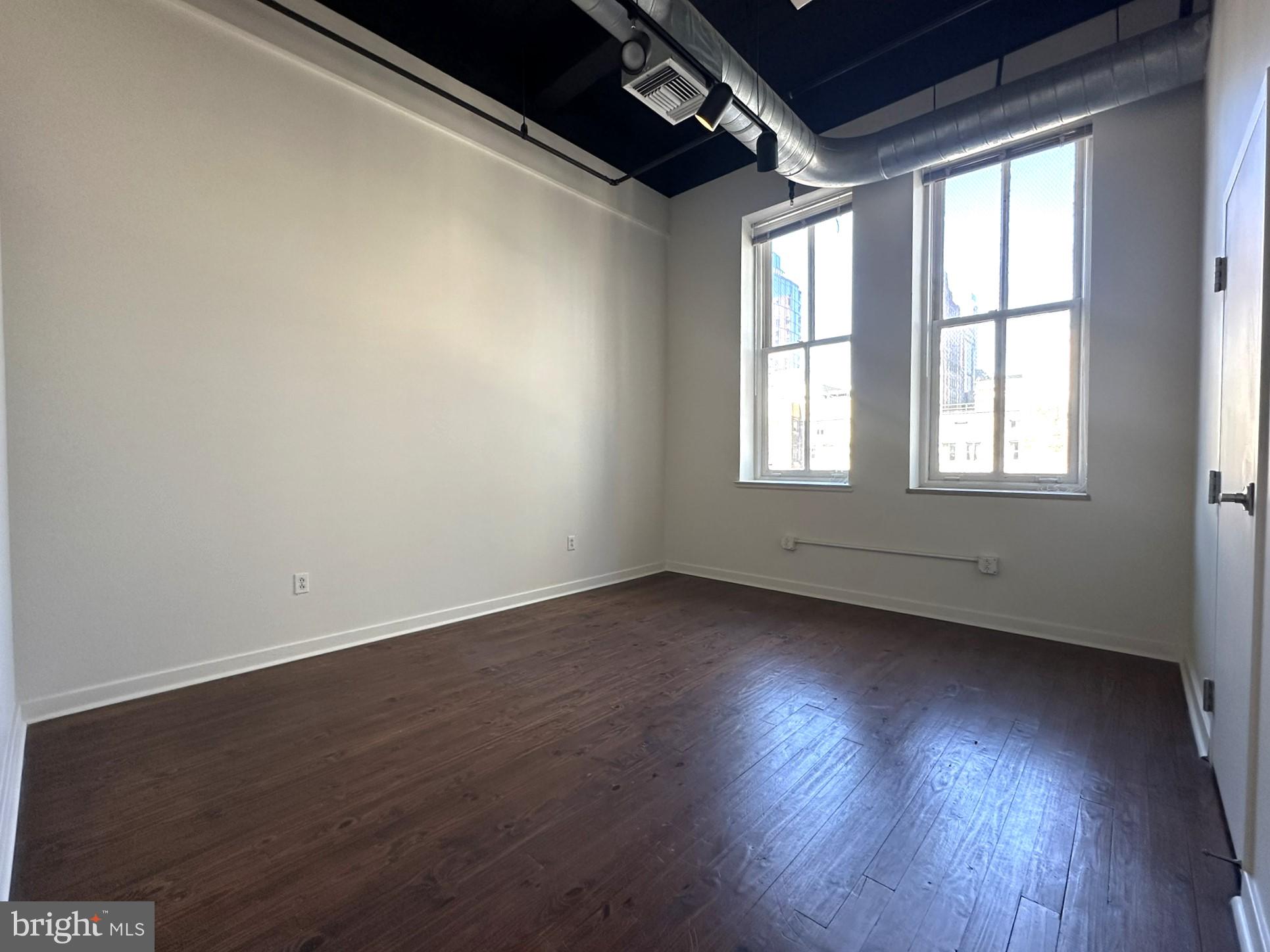 CENTER CITY - Residential Lease