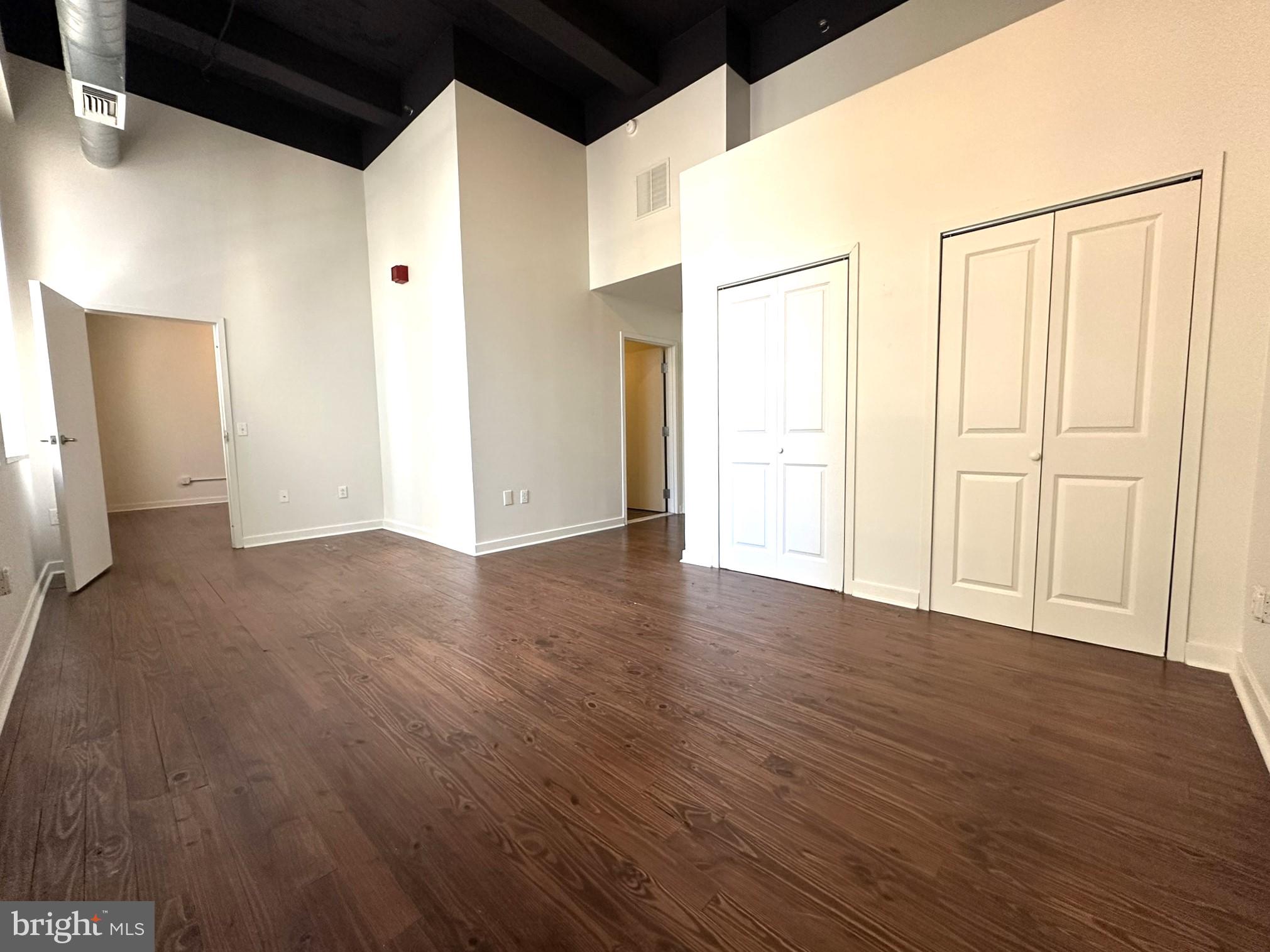 CENTER CITY - Residential Lease