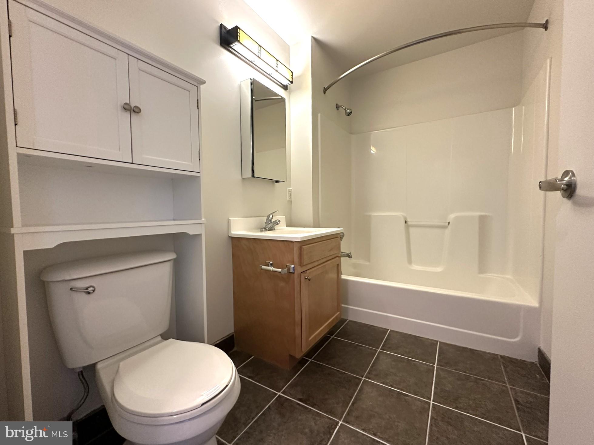 CENTER CITY - Residential Lease