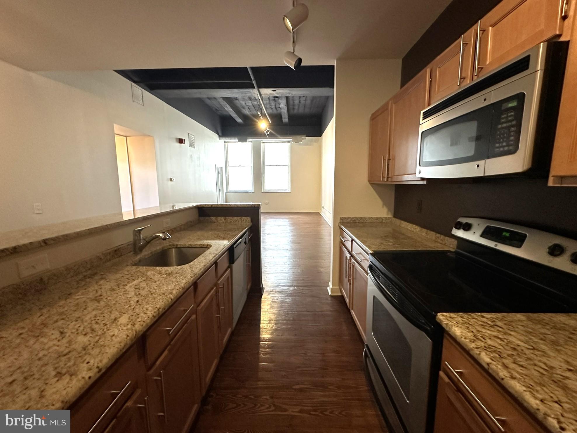 CENTER CITY - Residential Lease