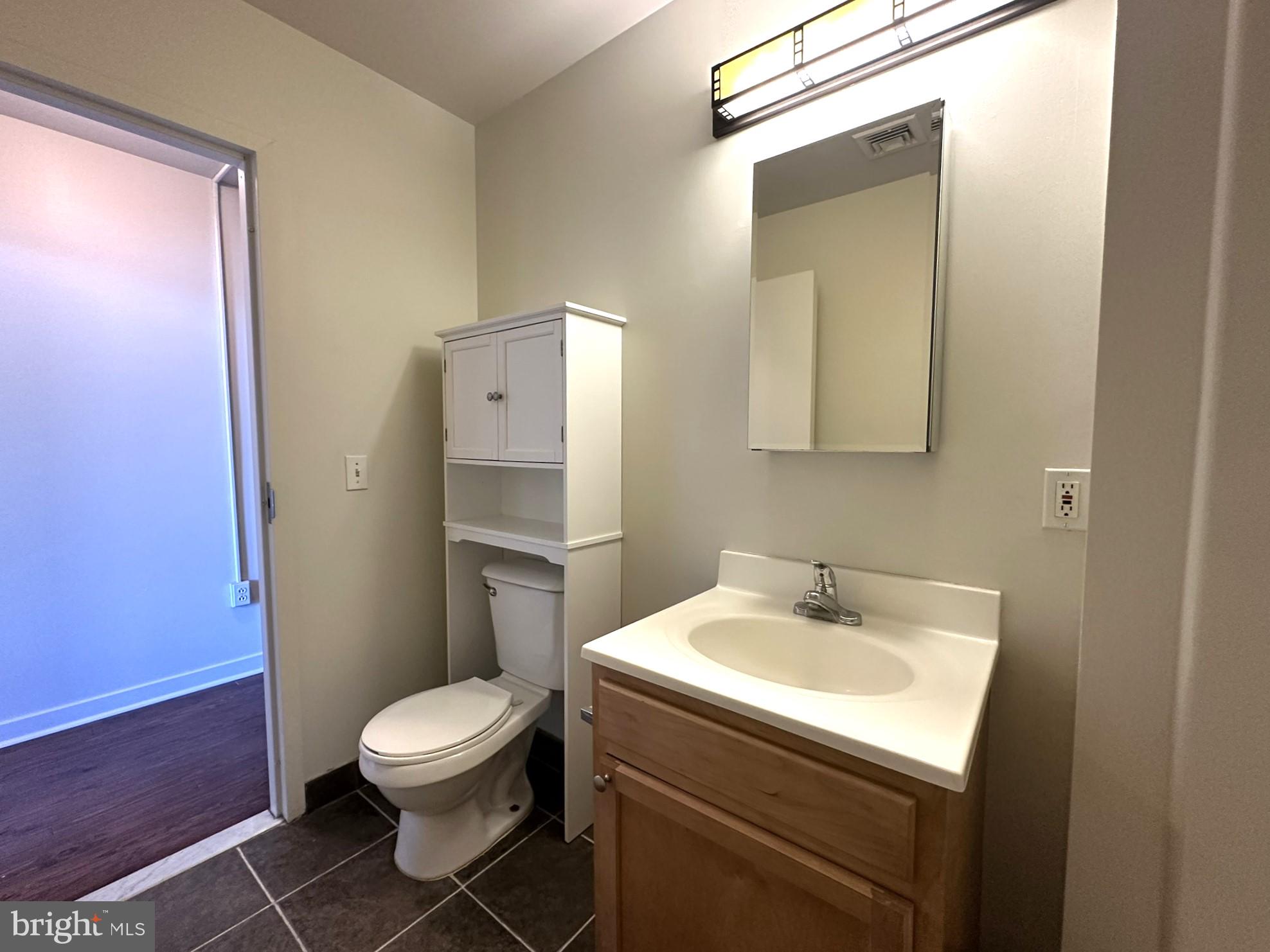 CENTER CITY - Residential Lease