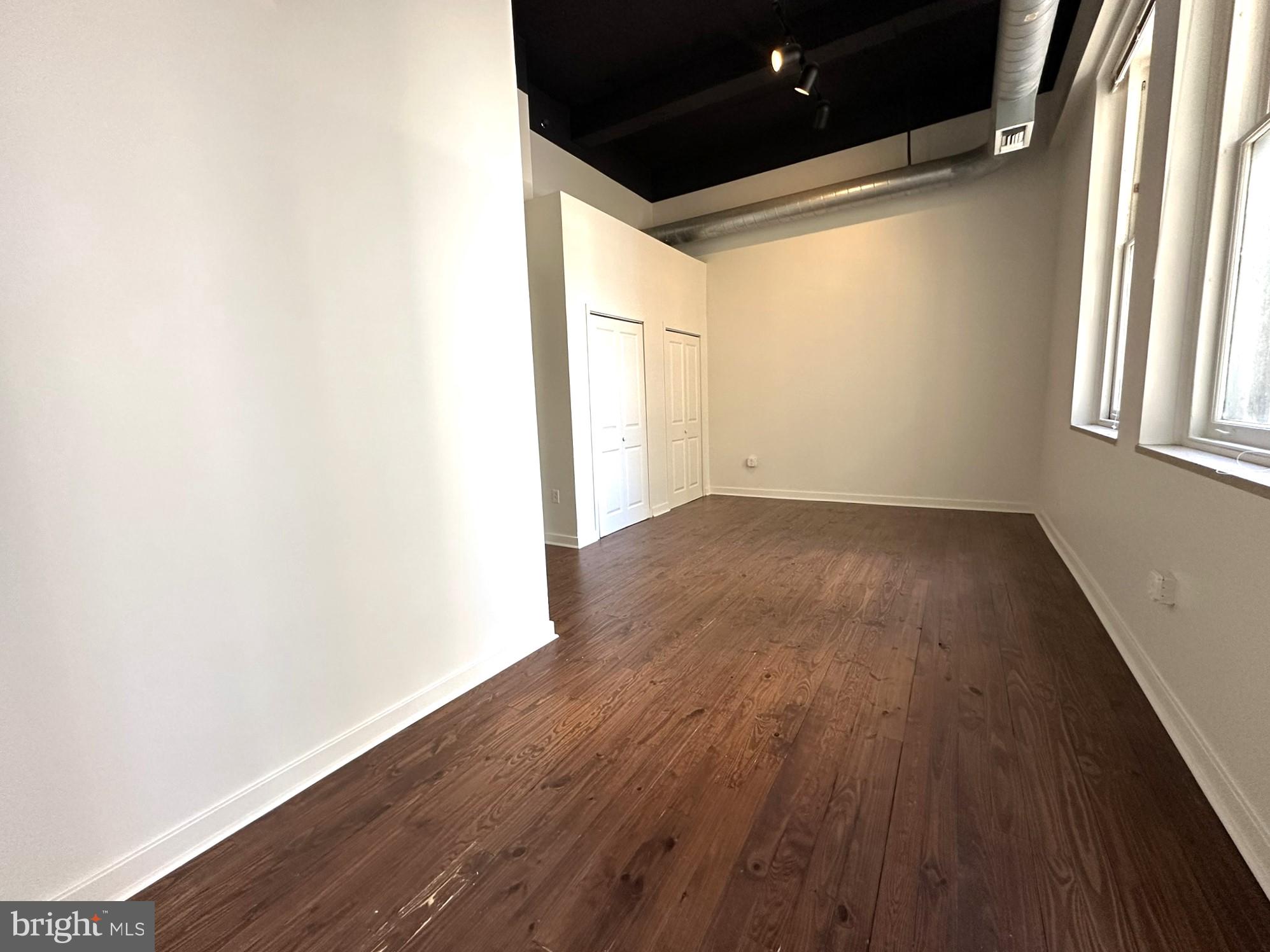 CENTER CITY - Residential Lease