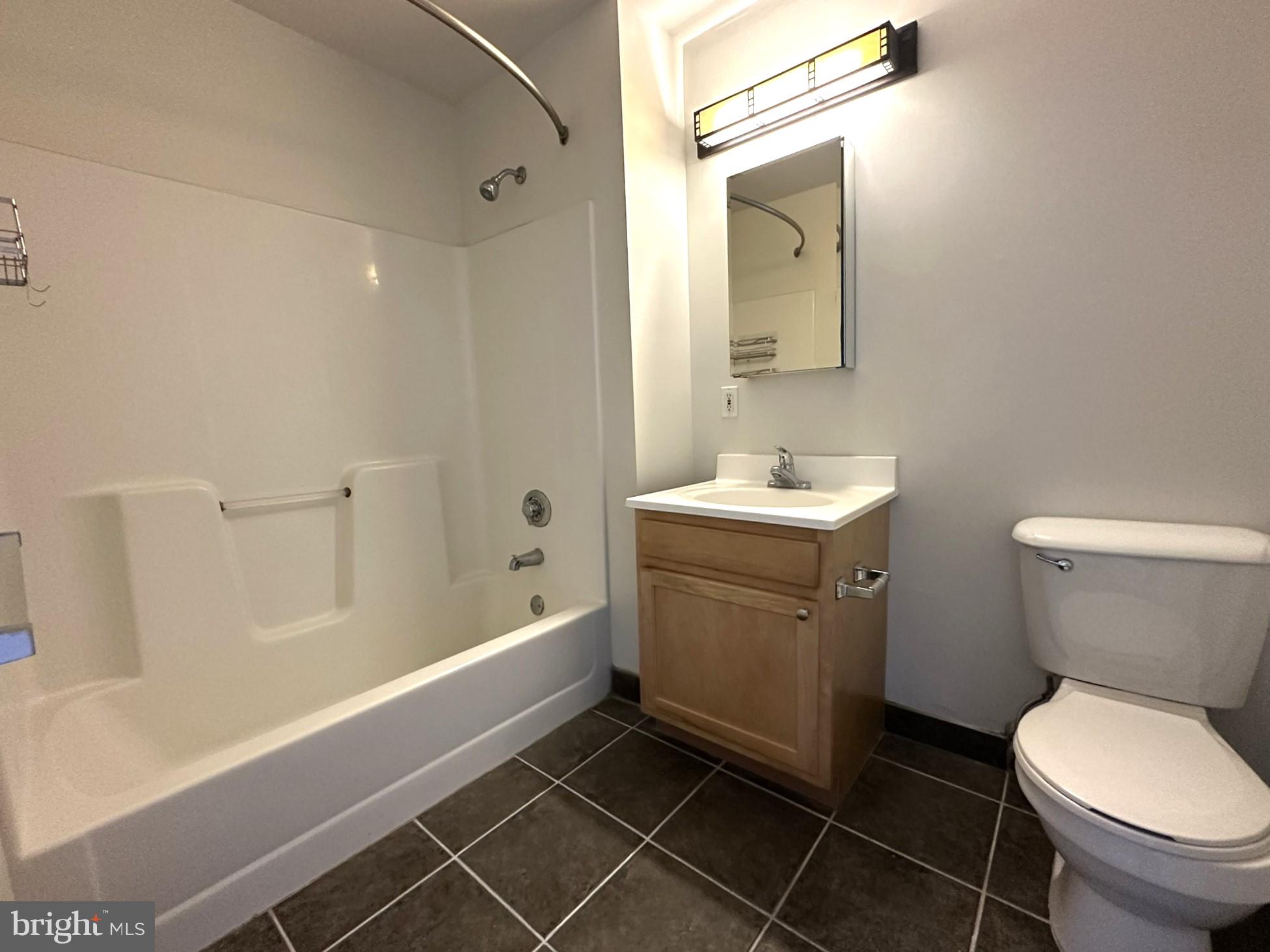 CENTER CITY - Residential Lease