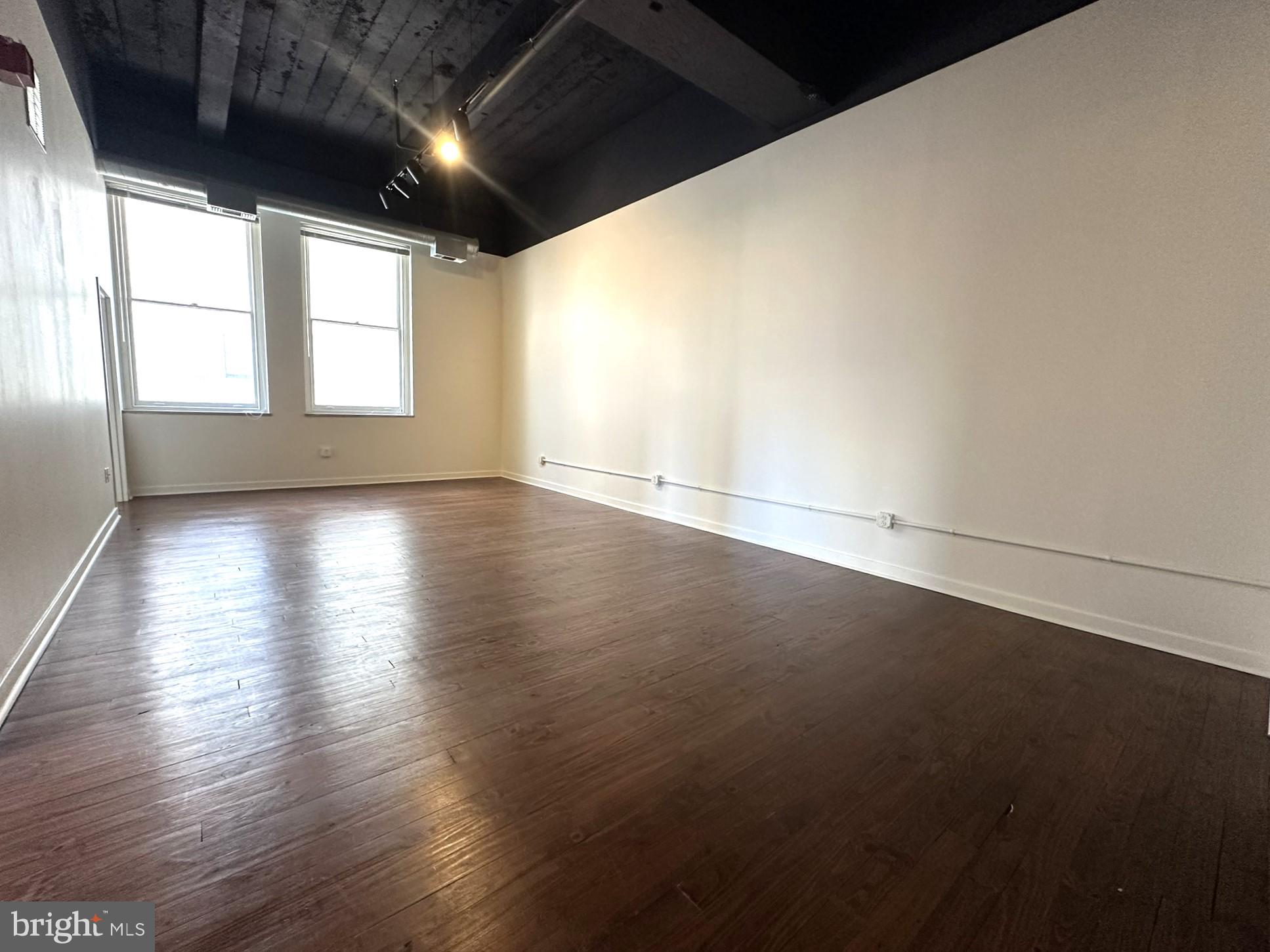 CENTER CITY - Residential Lease