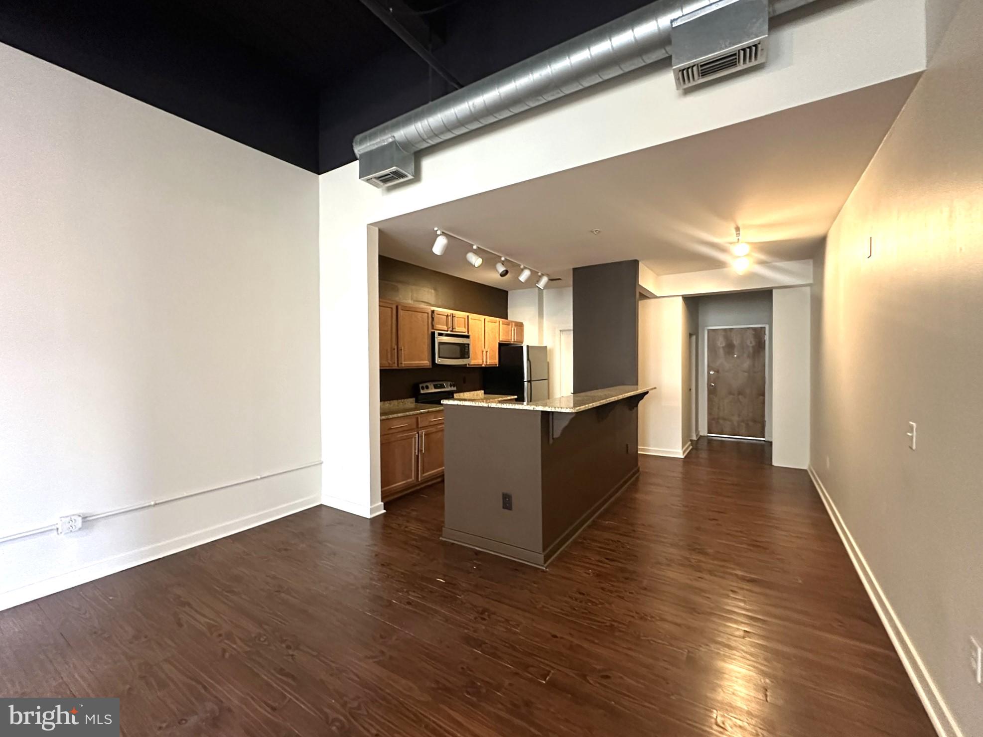 CENTER CITY - Residential Lease