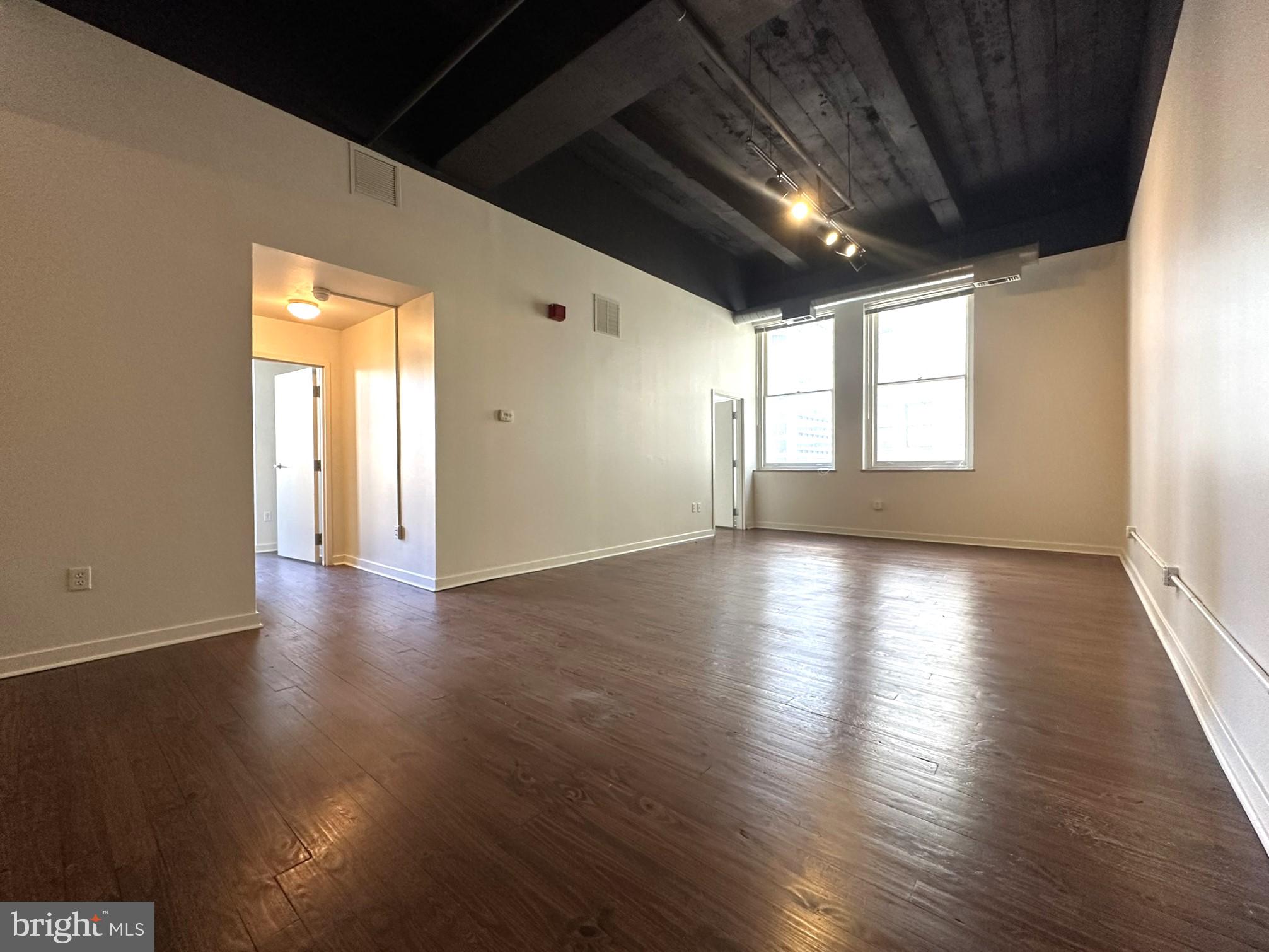 CENTER CITY - Residential Lease