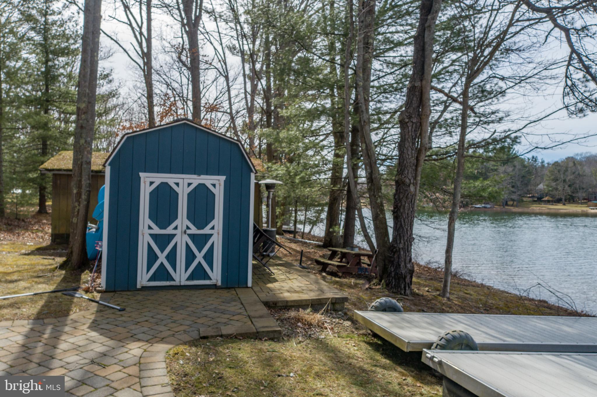 THOUSAND ACRES - Residential