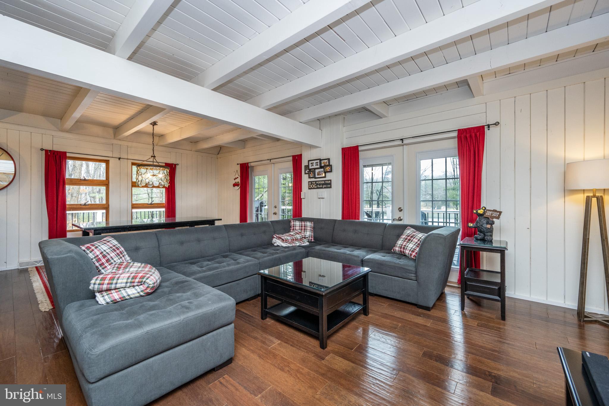 THOUSAND ACRES - Residential