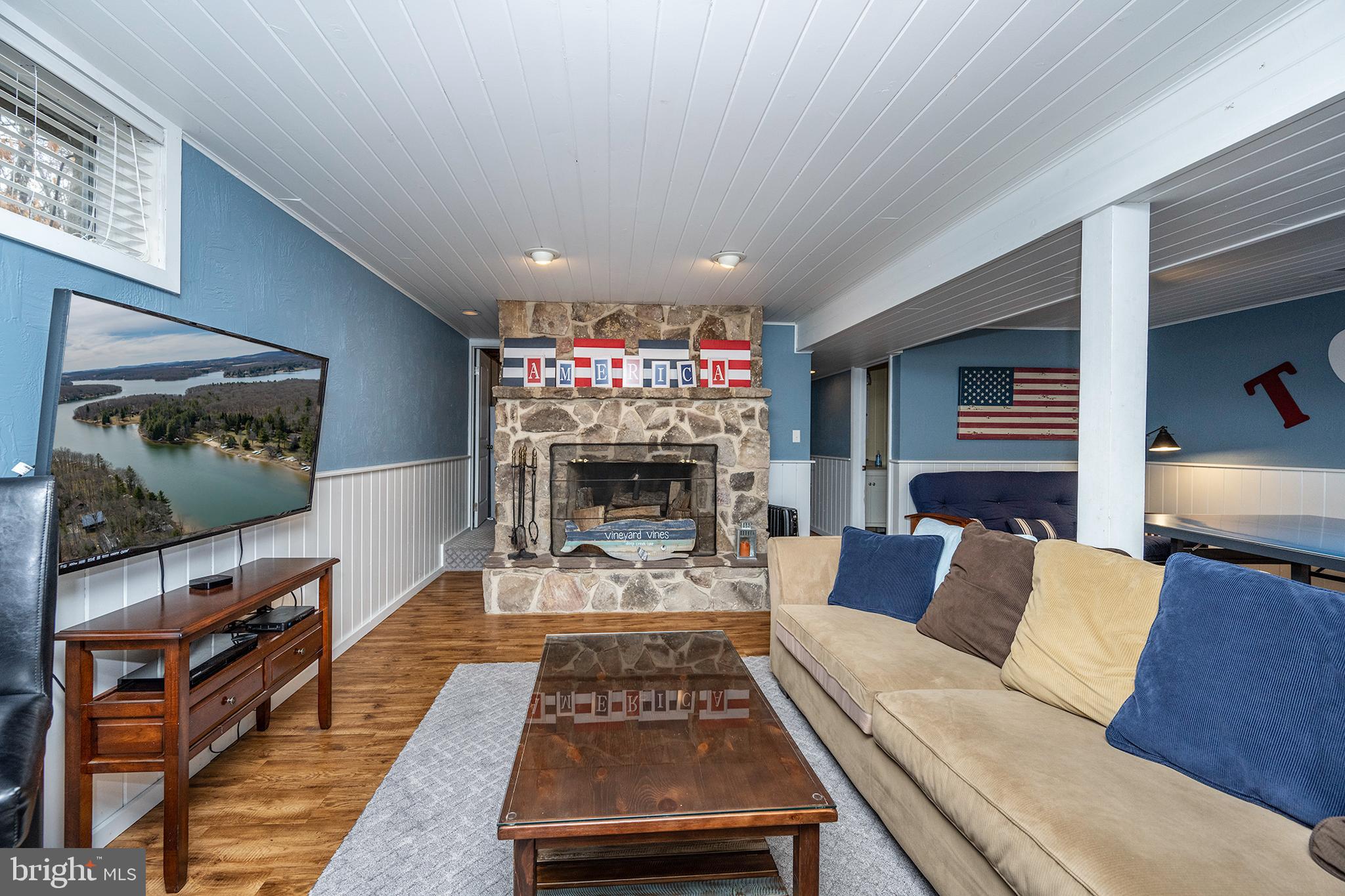 THOUSAND ACRES - Residential