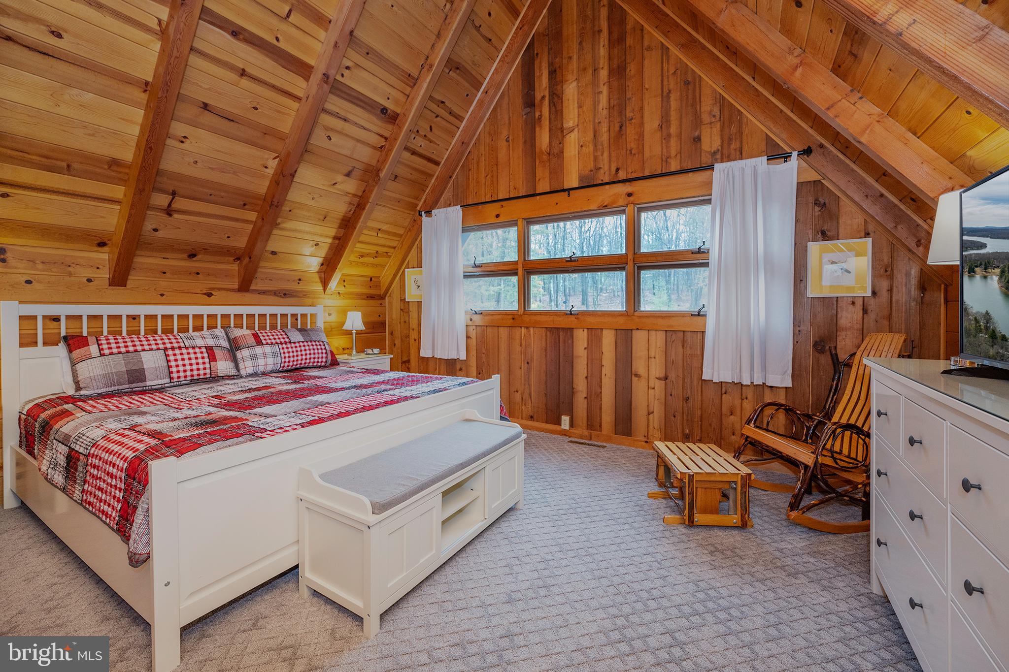 THOUSAND ACRES - Residential