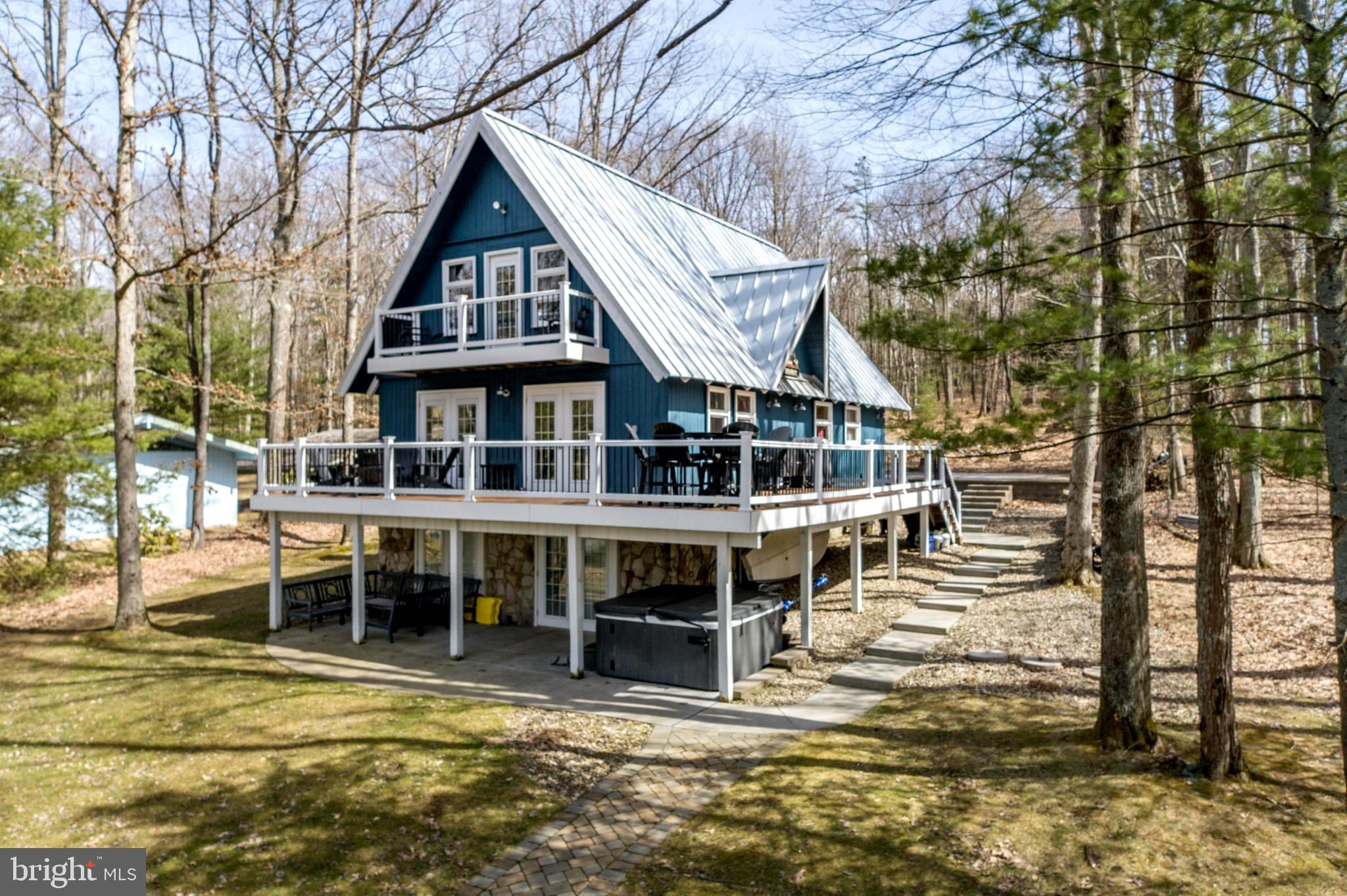 THOUSAND ACRES - Residential