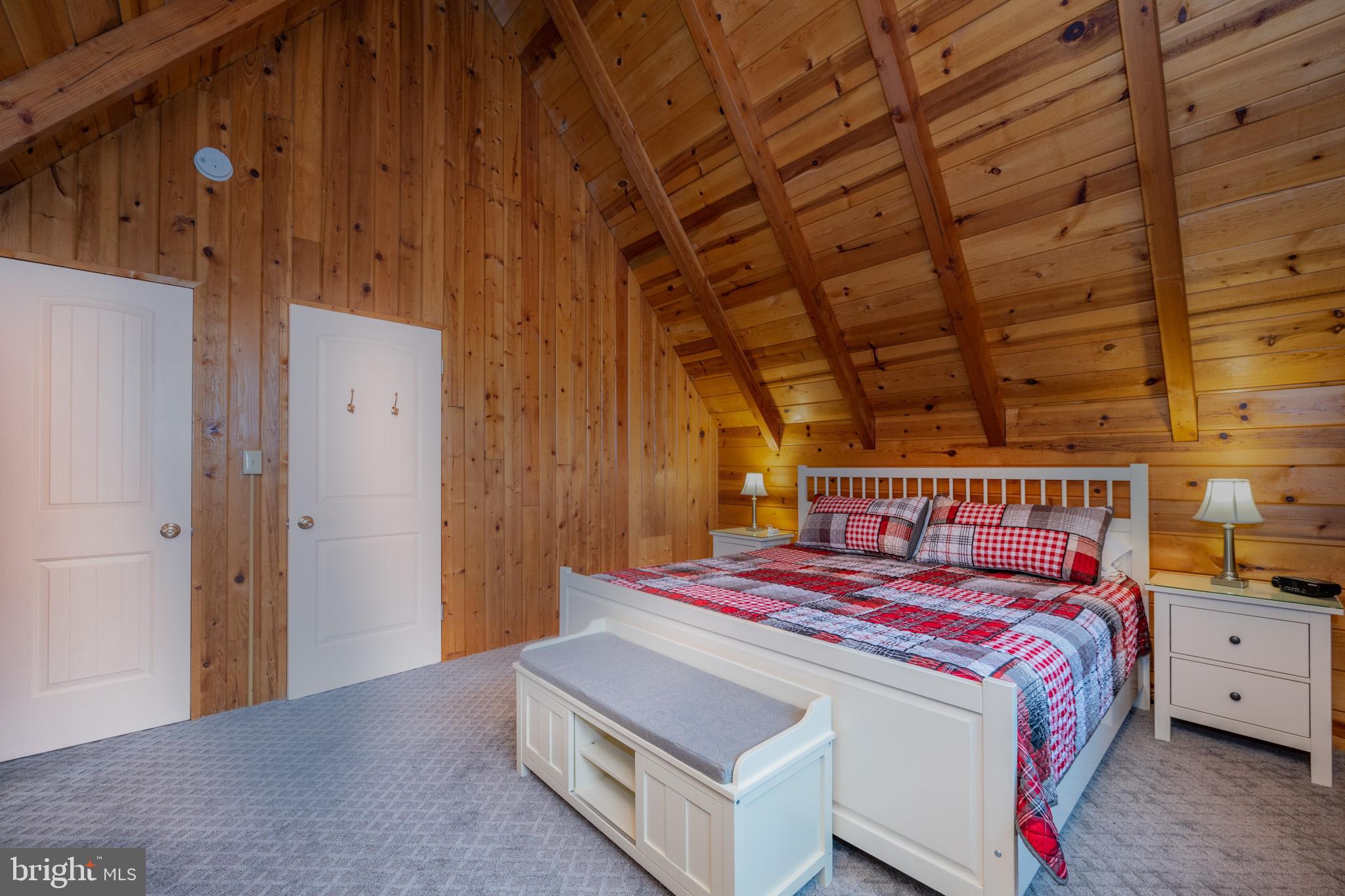 THOUSAND ACRES - Residential