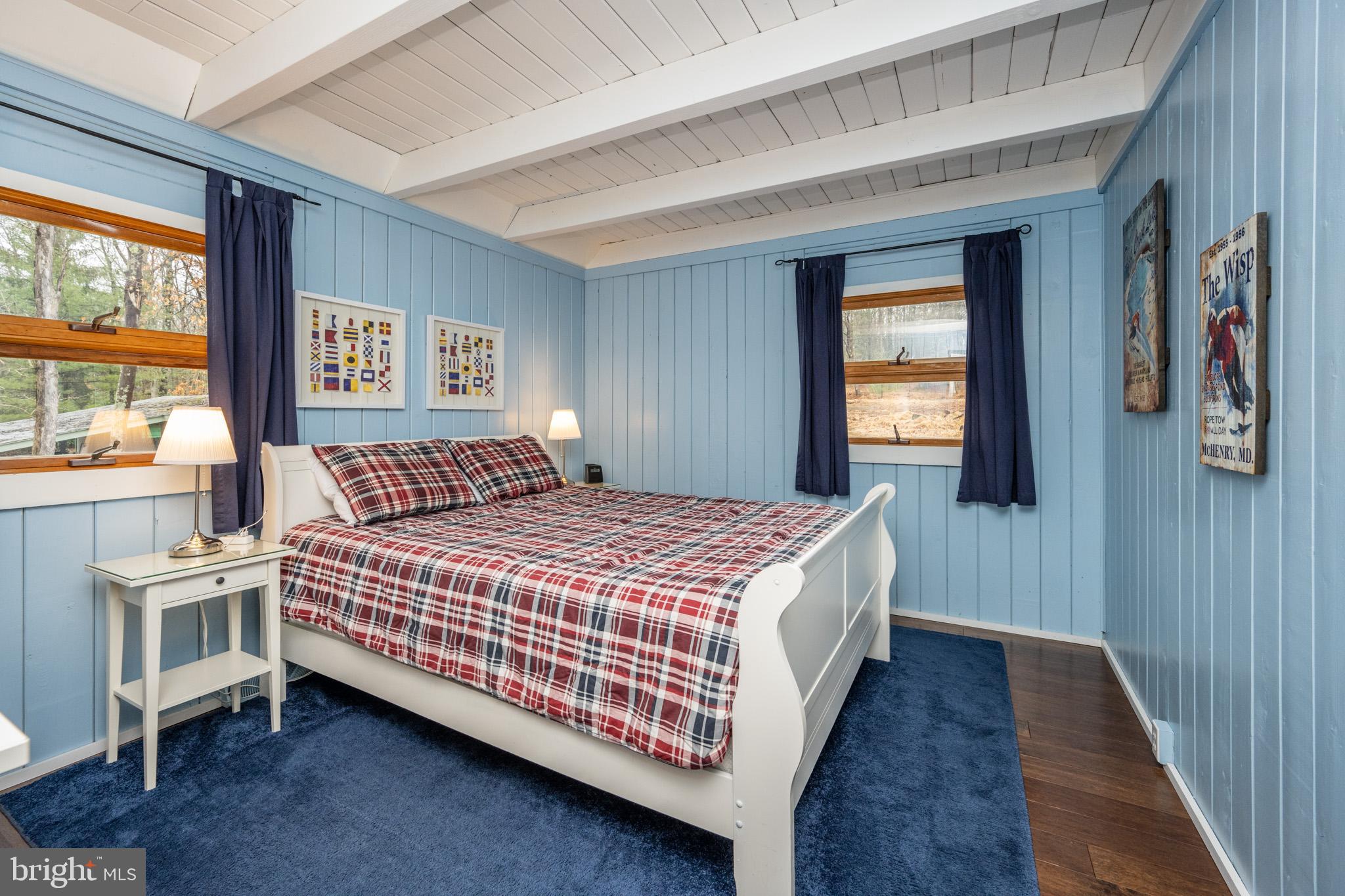 THOUSAND ACRES - Residential