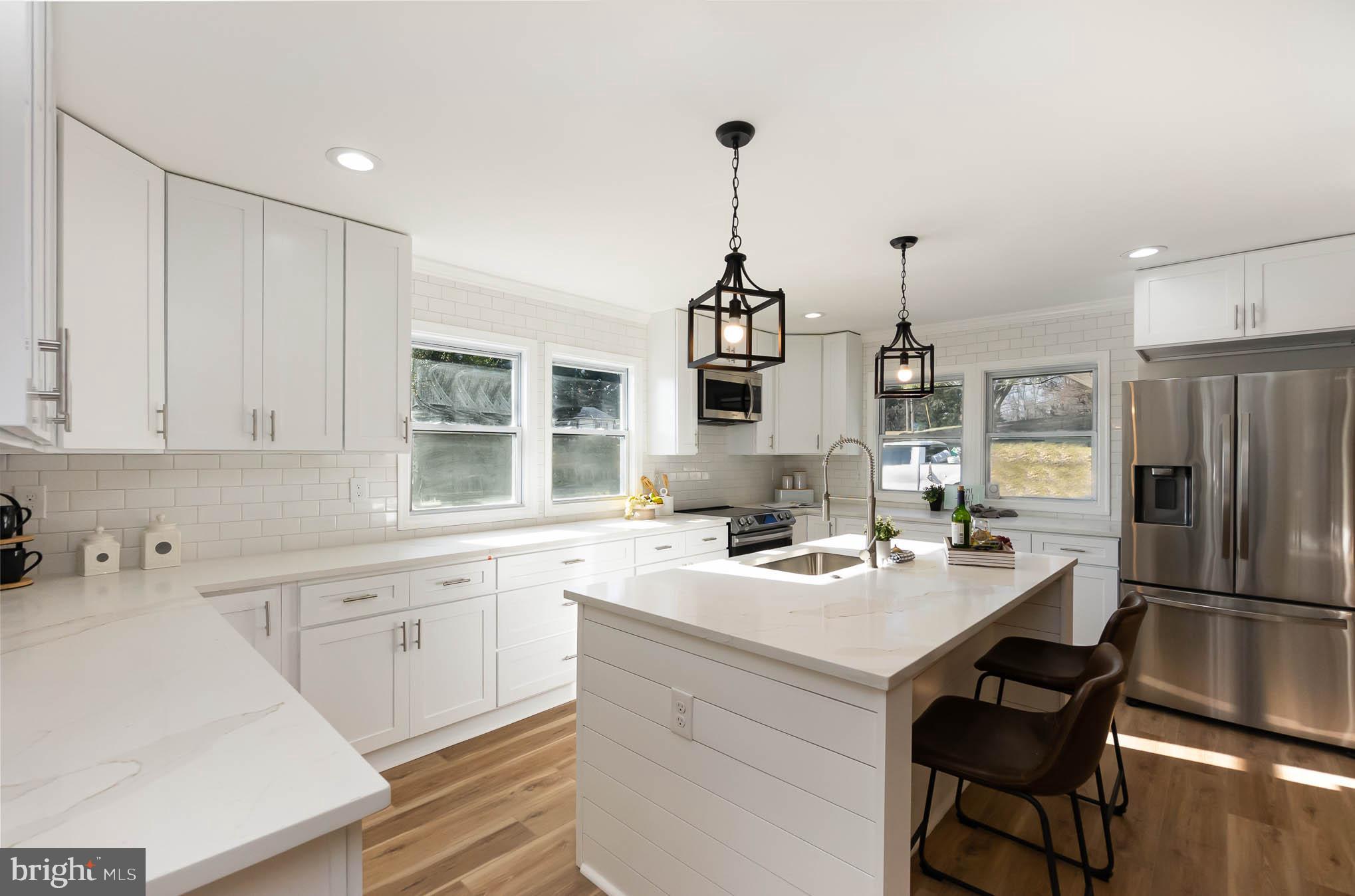 KINGSVILLE - Residential
