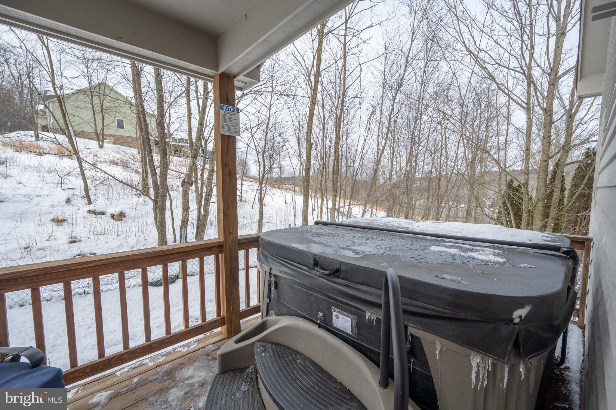 TRADERS LANDING - Residential