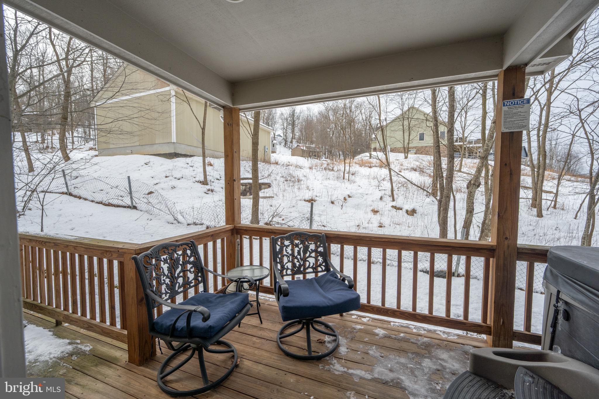 TRADERS LANDING - Residential