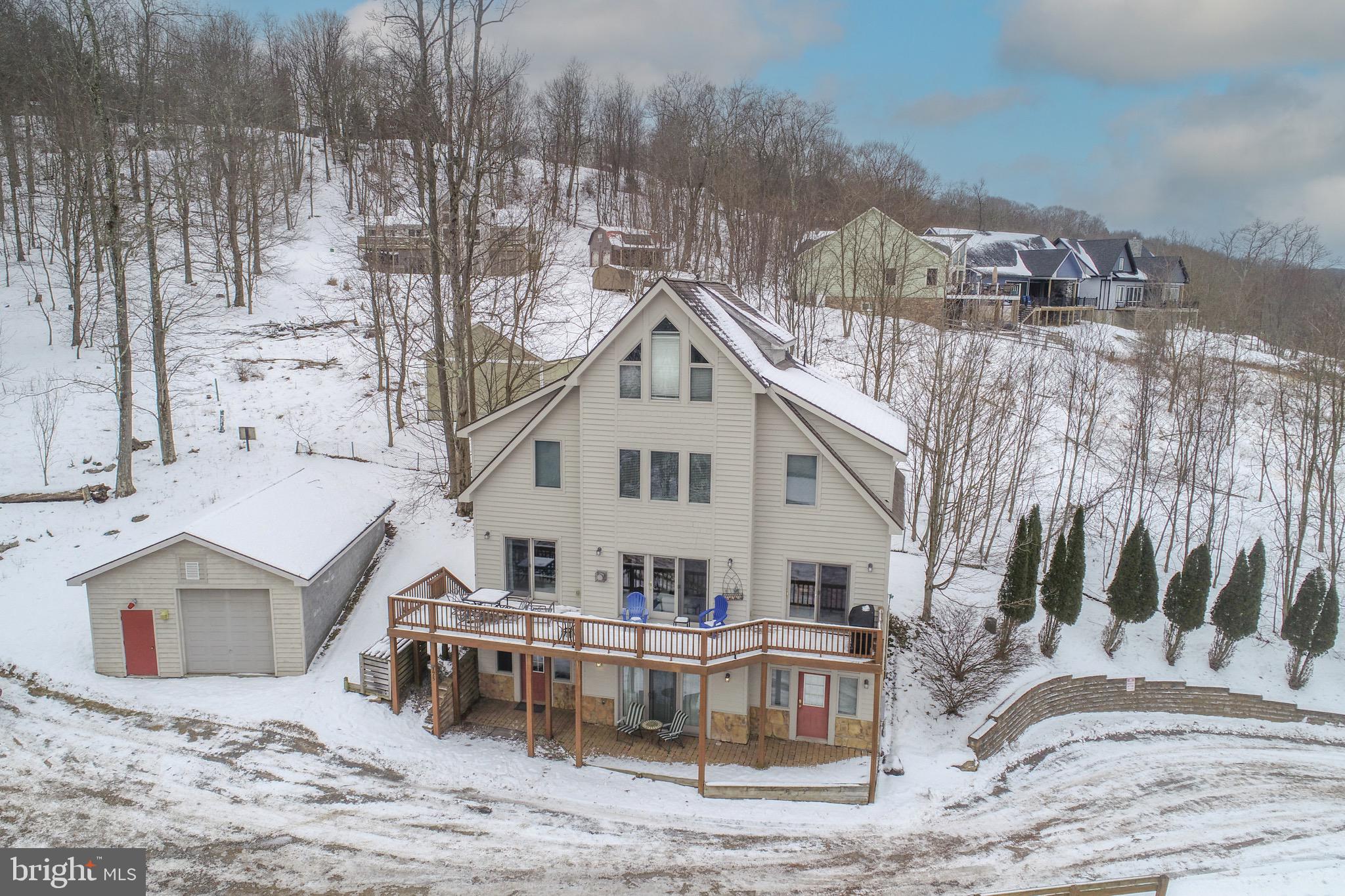 TRADERS LANDING - Residential