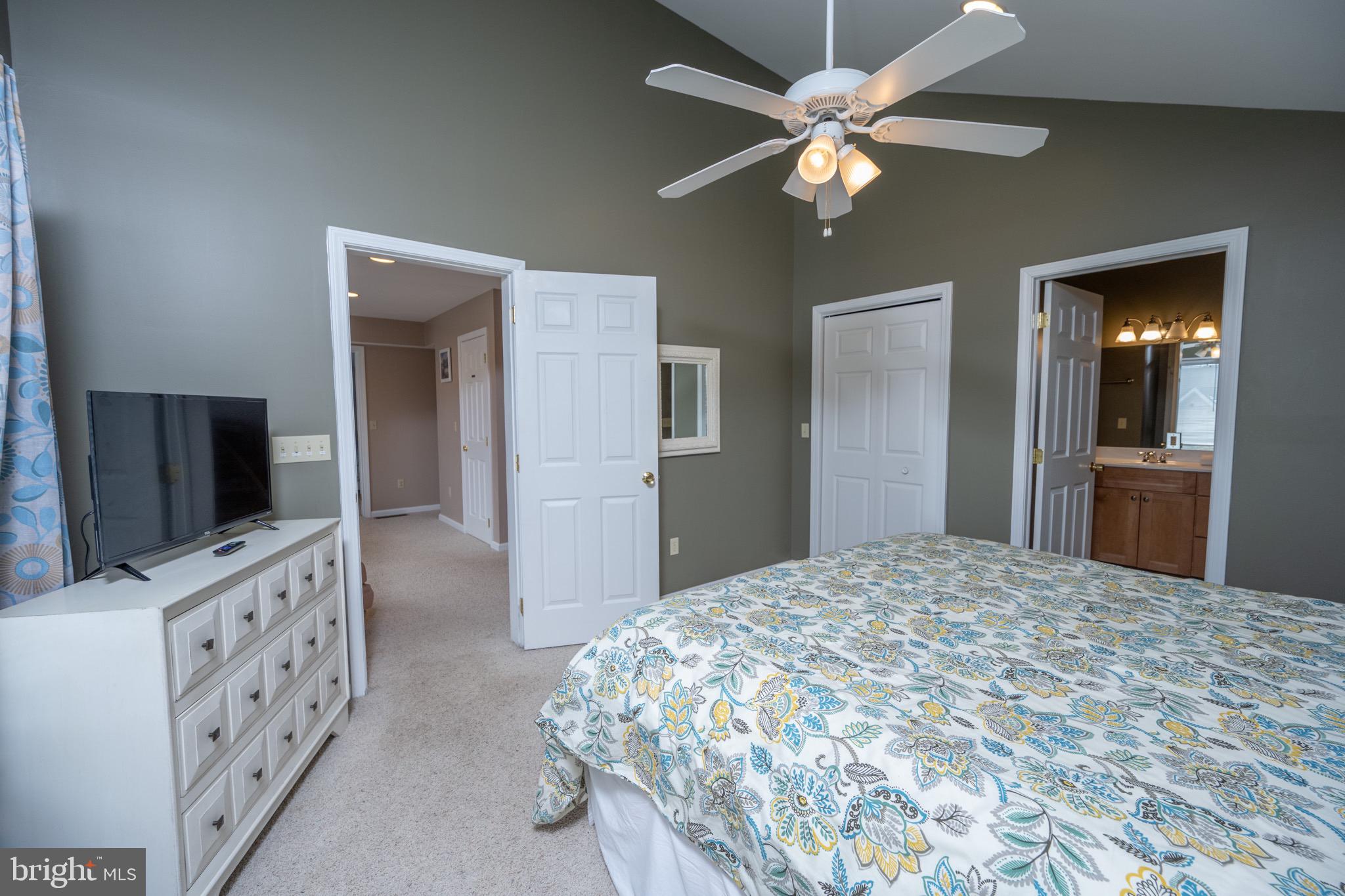 TRADERS LANDING - Residential