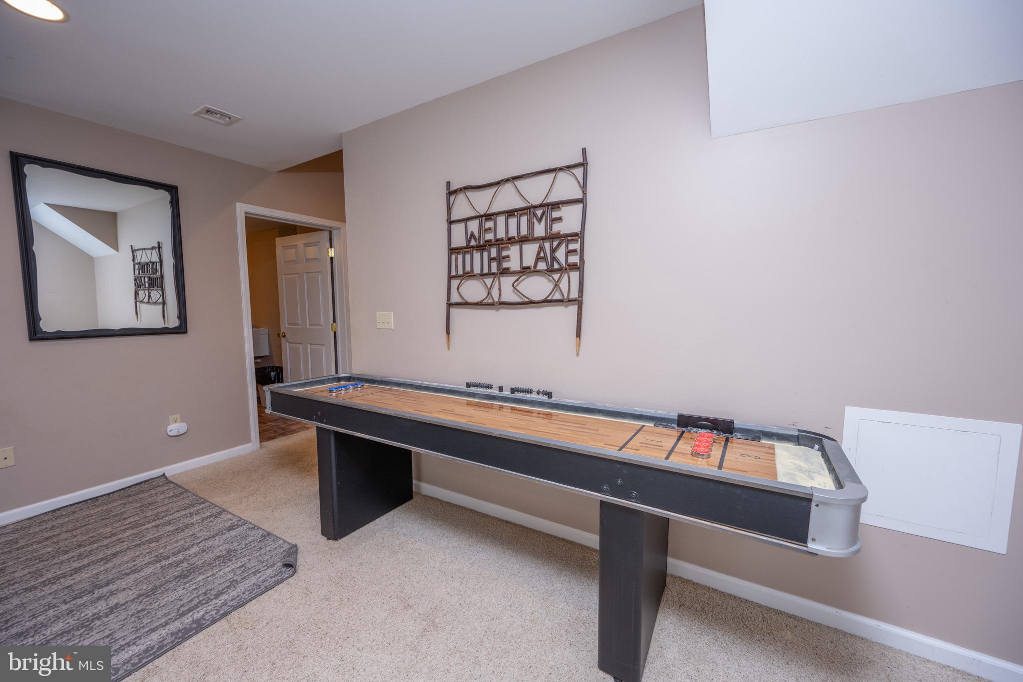 TRADERS LANDING - Residential