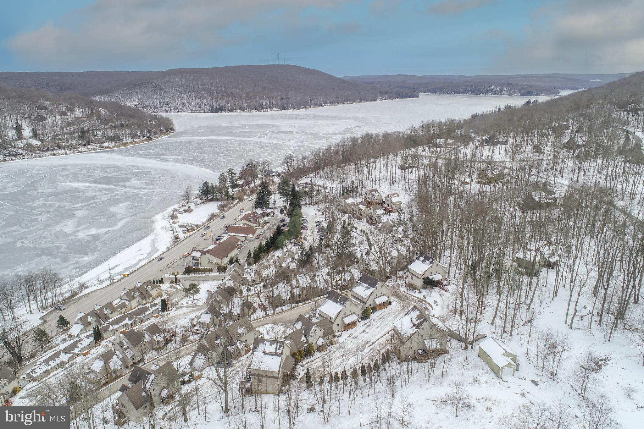 TRADERS LANDING - Residential