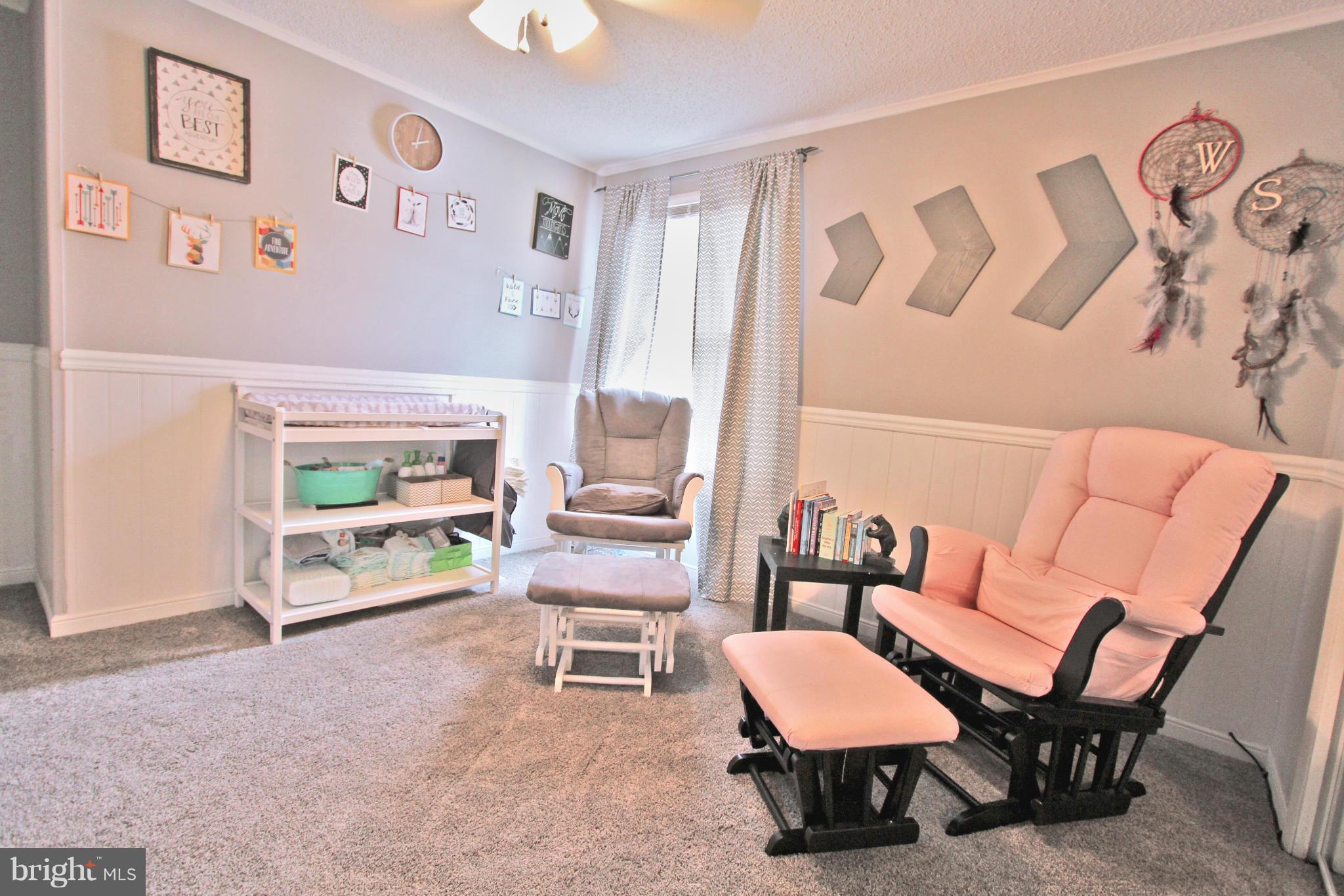 HOLLYWOOD SHORES - Residential