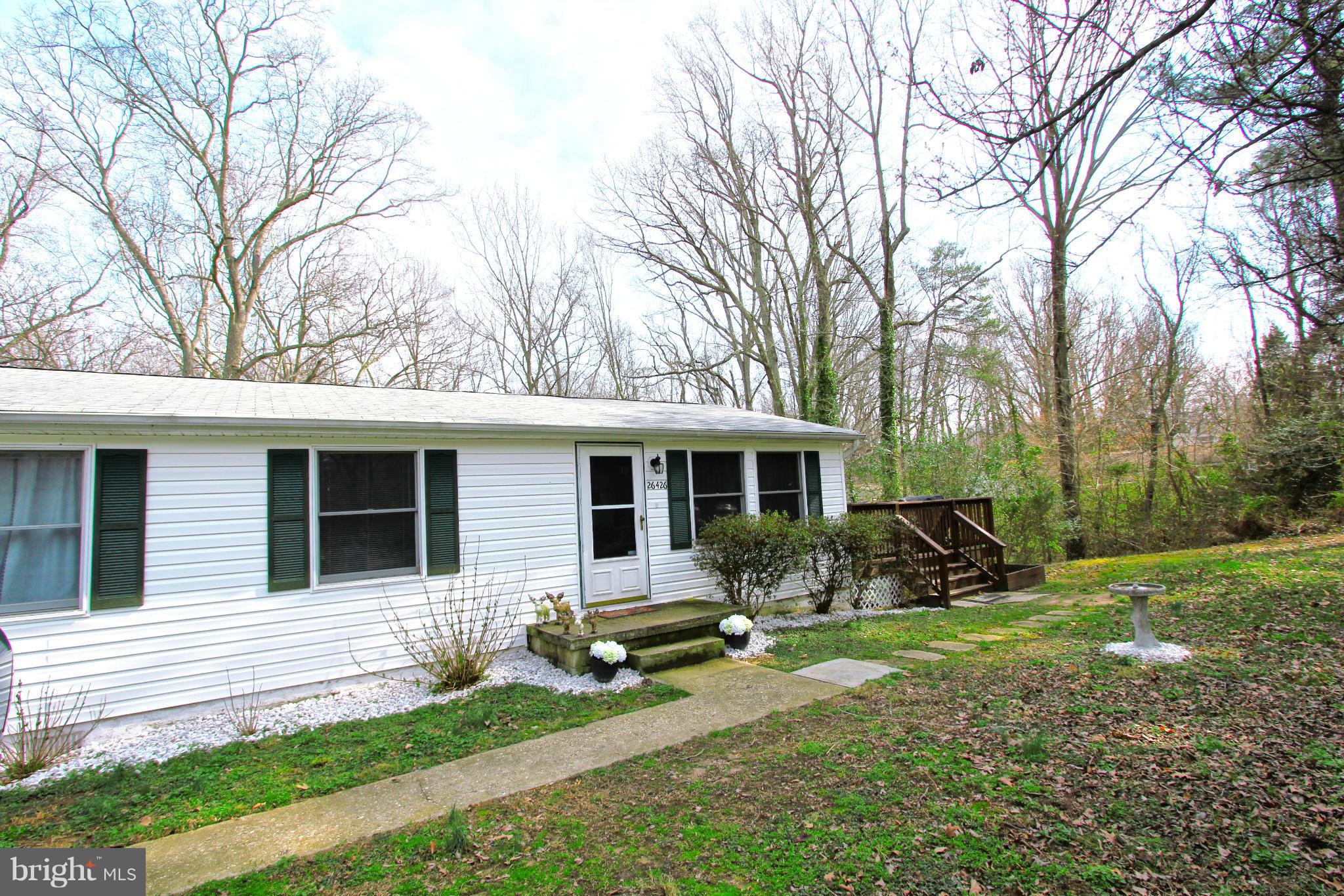 HOLLYWOOD SHORES - Residential