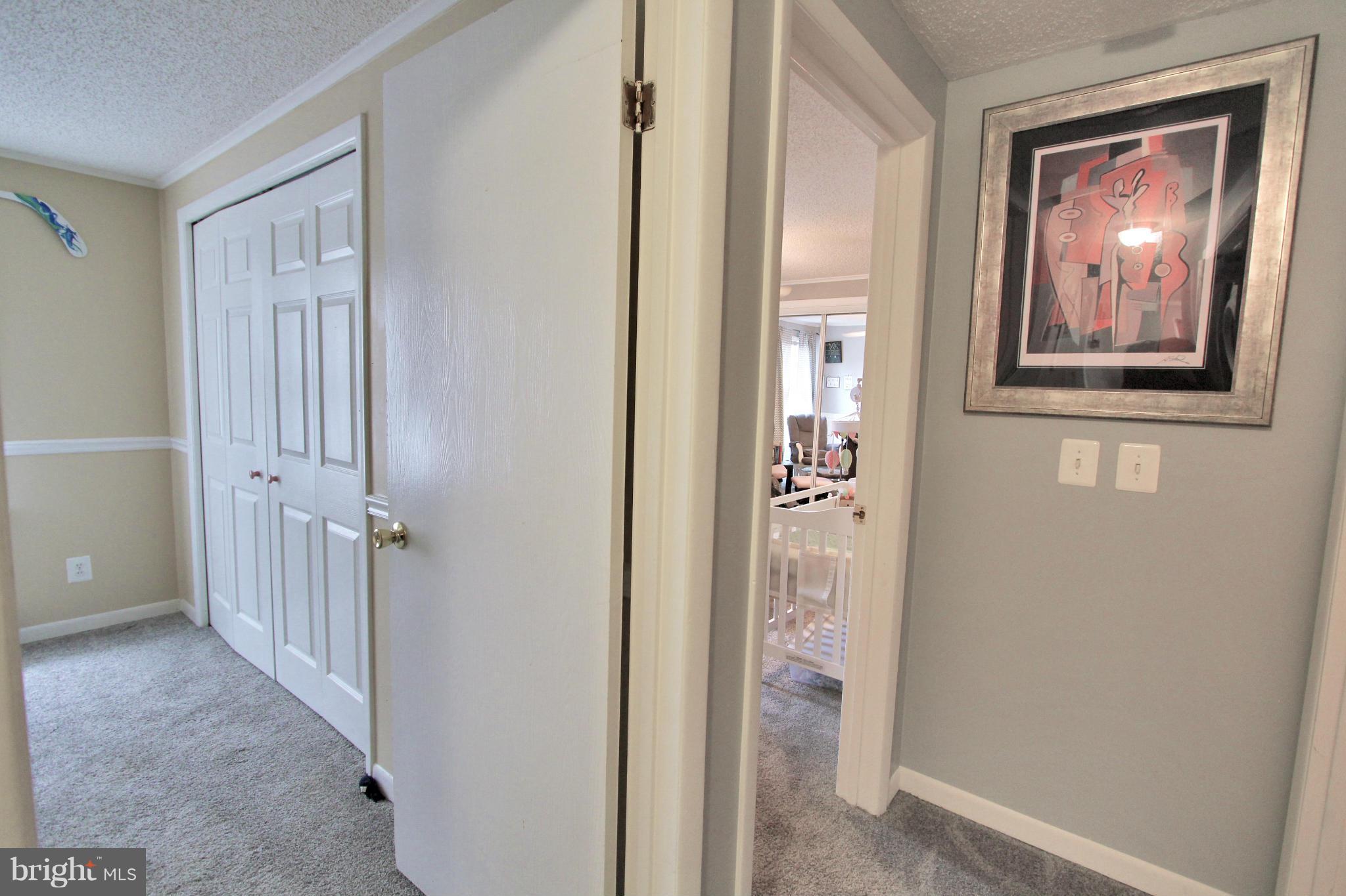 HOLLYWOOD SHORES - Residential