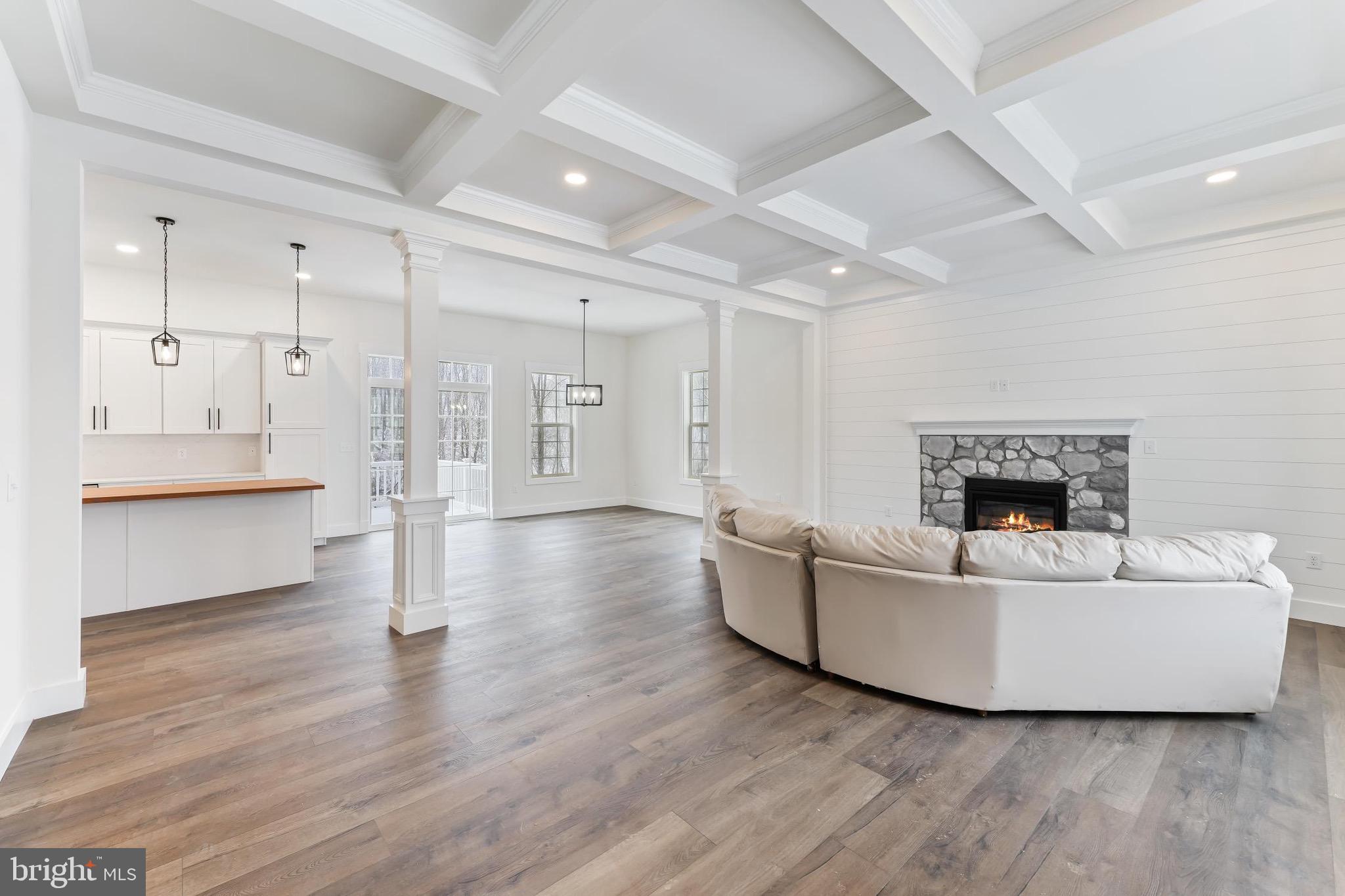 171 ELLICOTT ROAD
