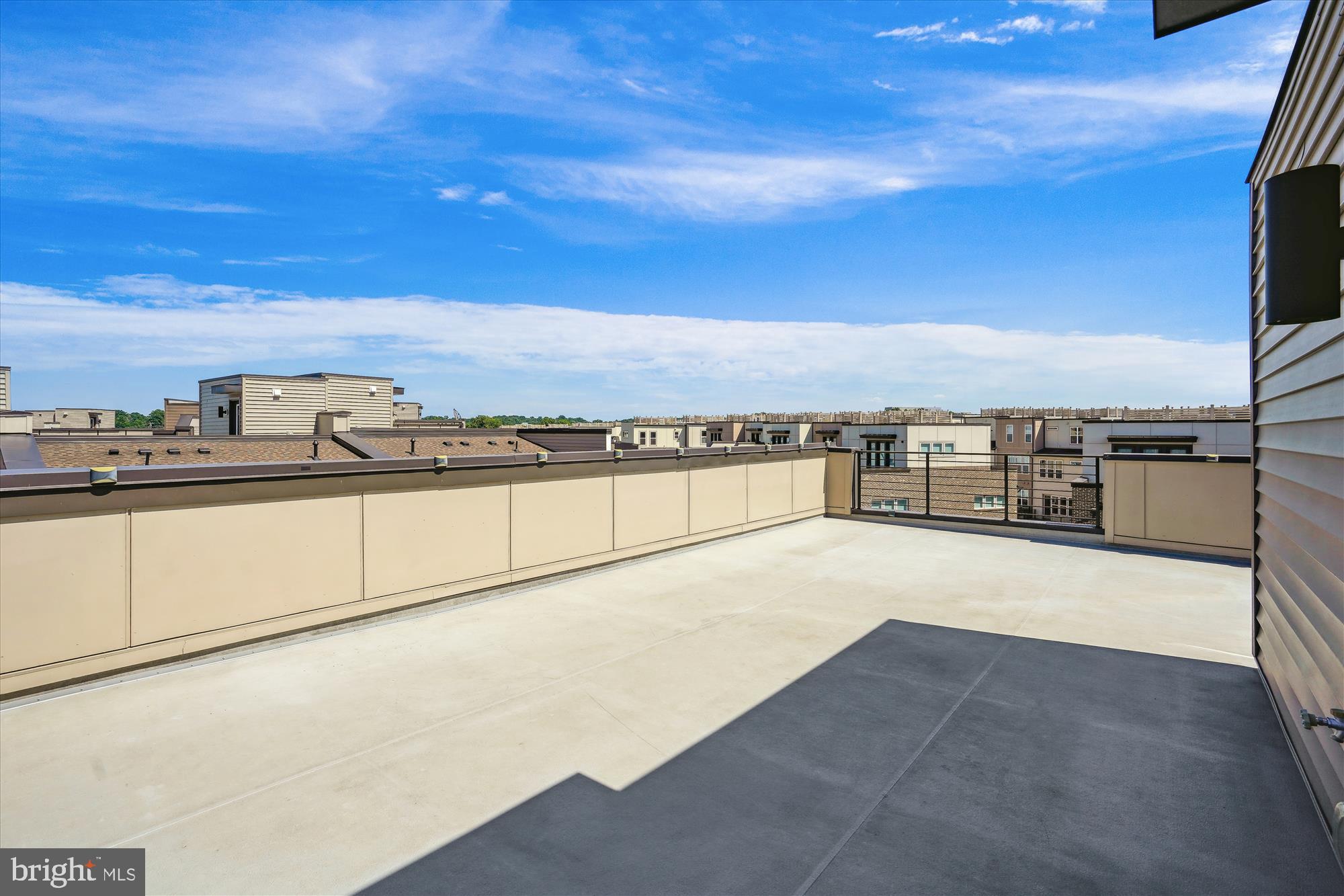 COMMONWEALTH PLACE AT WESTFIELDS - Residential Lease