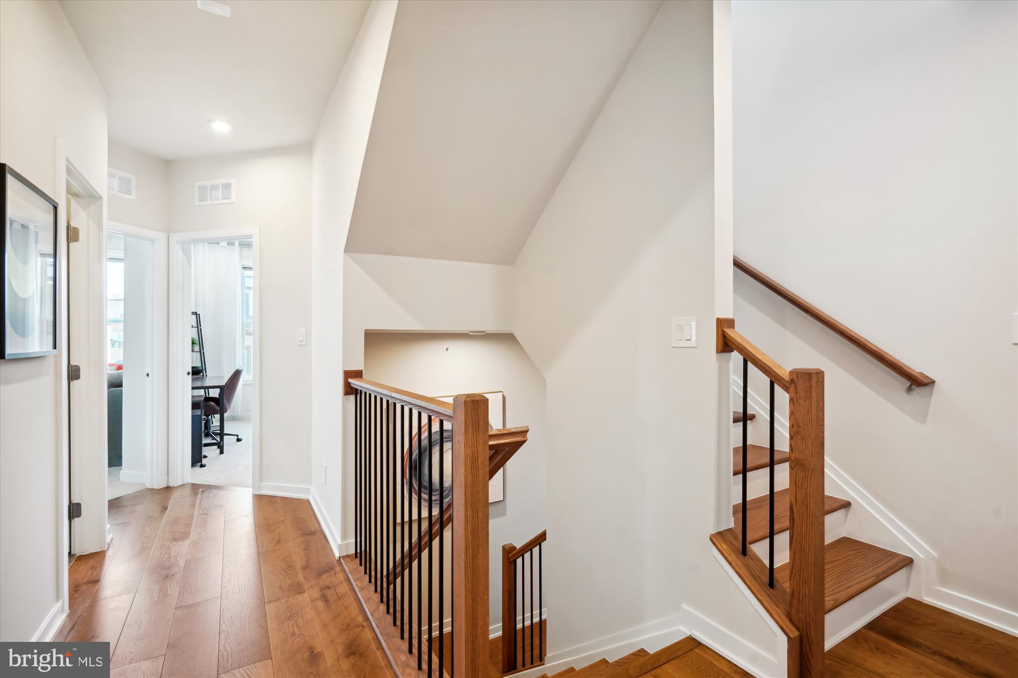 COMMONWEALTH PLACE AT WESTFIELDS - Residential Lease