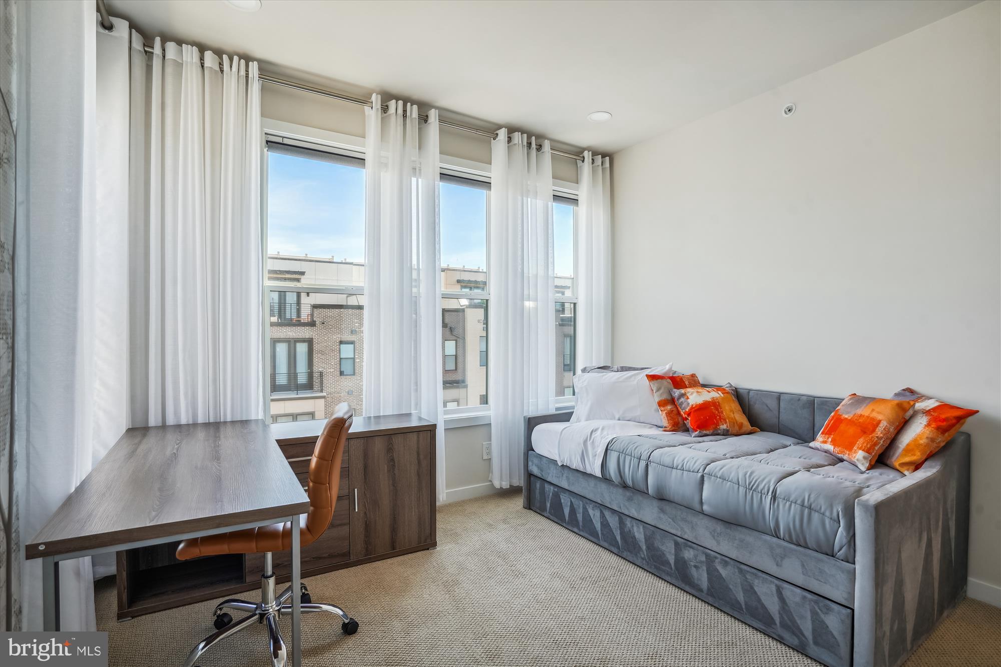 COMMONWEALTH PLACE AT WESTFIELDS - Residential Lease