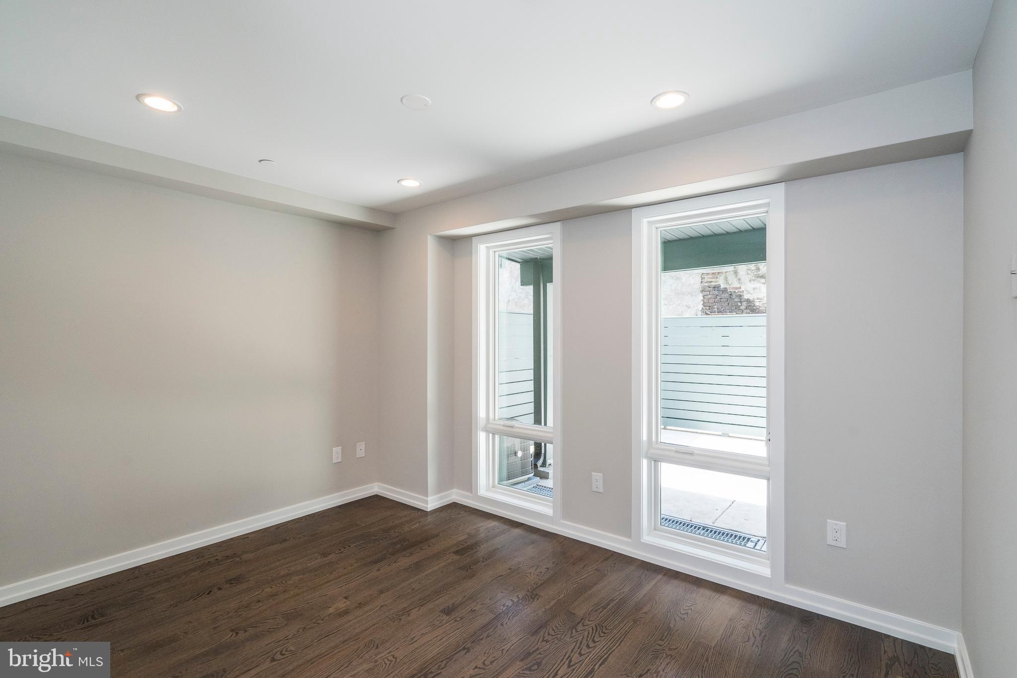 GRADUATE HOSPITAL - Residential Lease