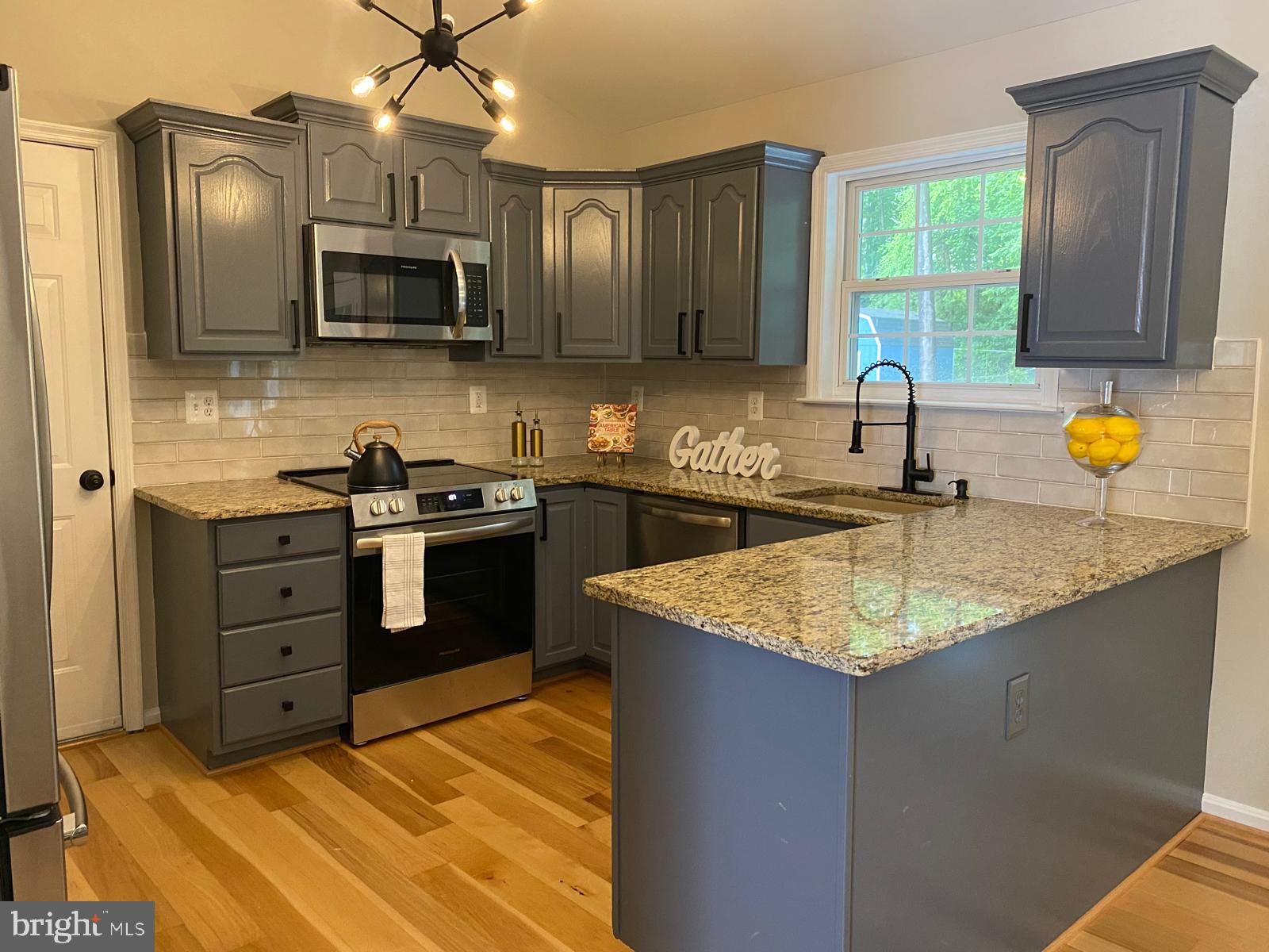 HICKORY RIDGE - Residential