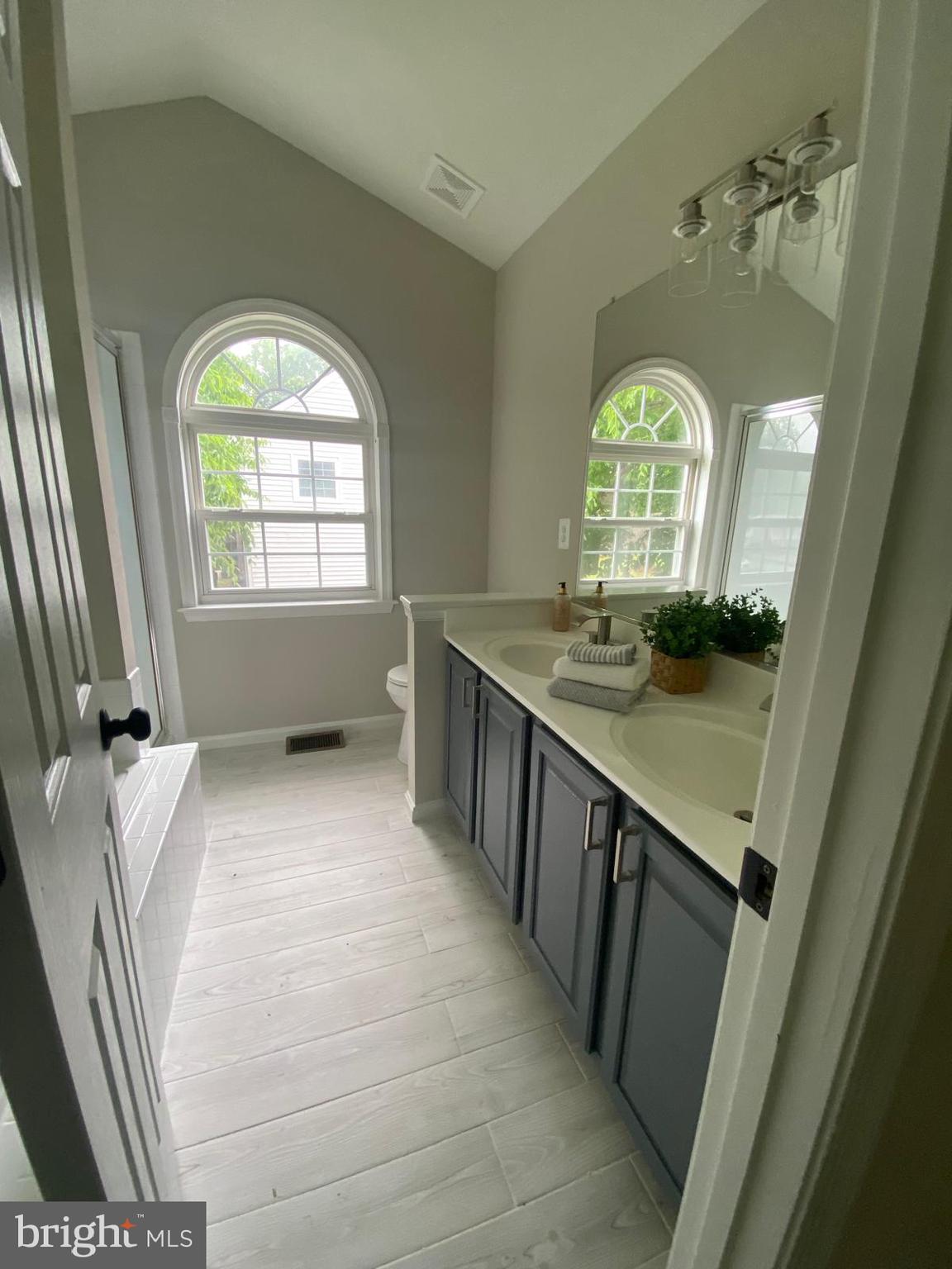 HICKORY RIDGE - Residential