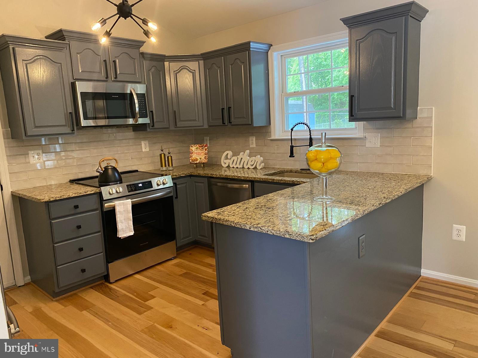 HICKORY RIDGE - Residential