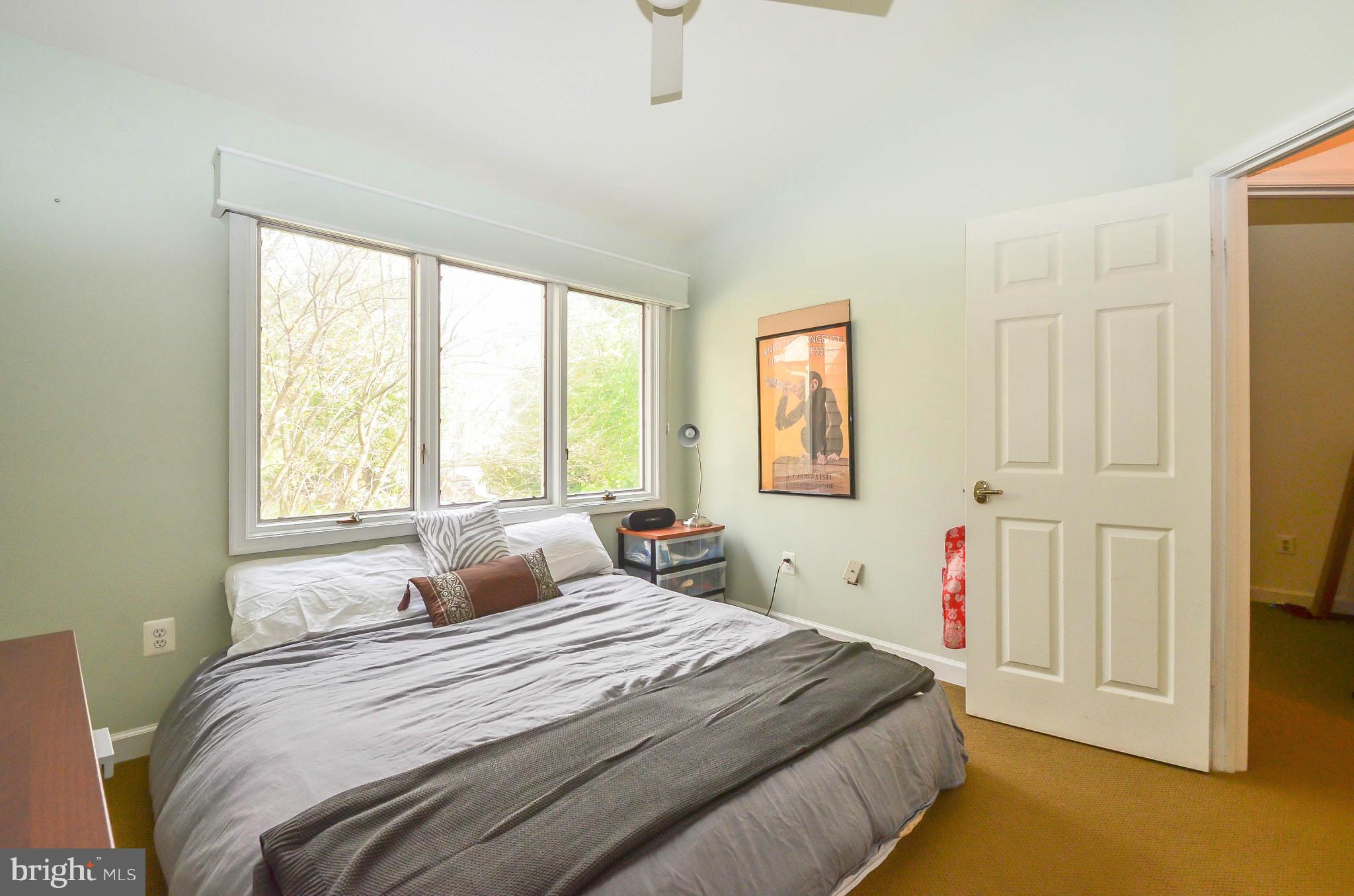 SUMMIT CHASE - Residential