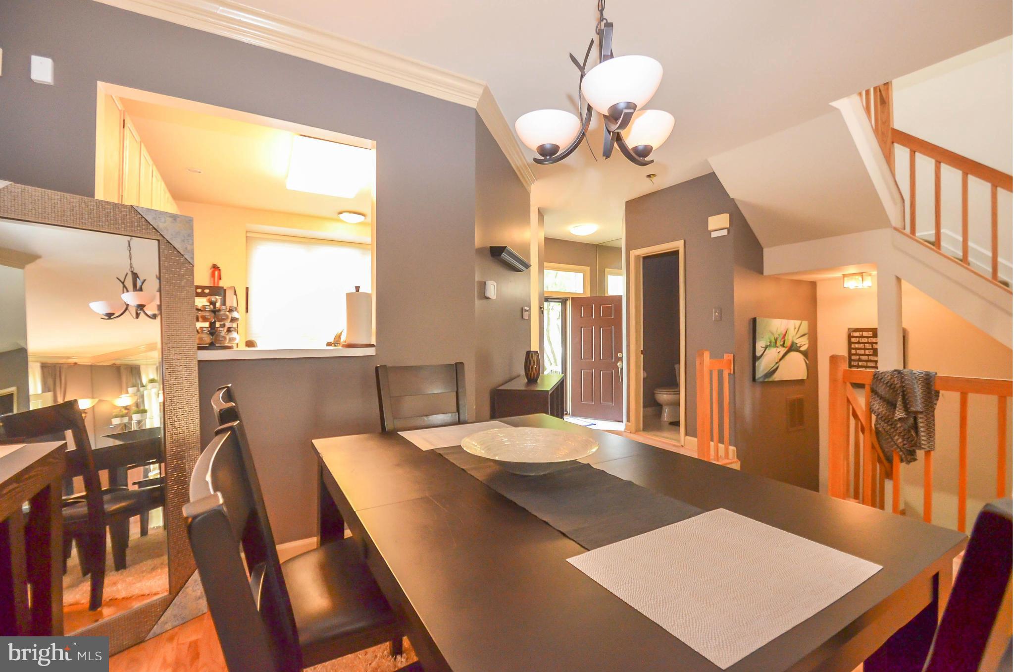 SUMMIT CHASE - Residential