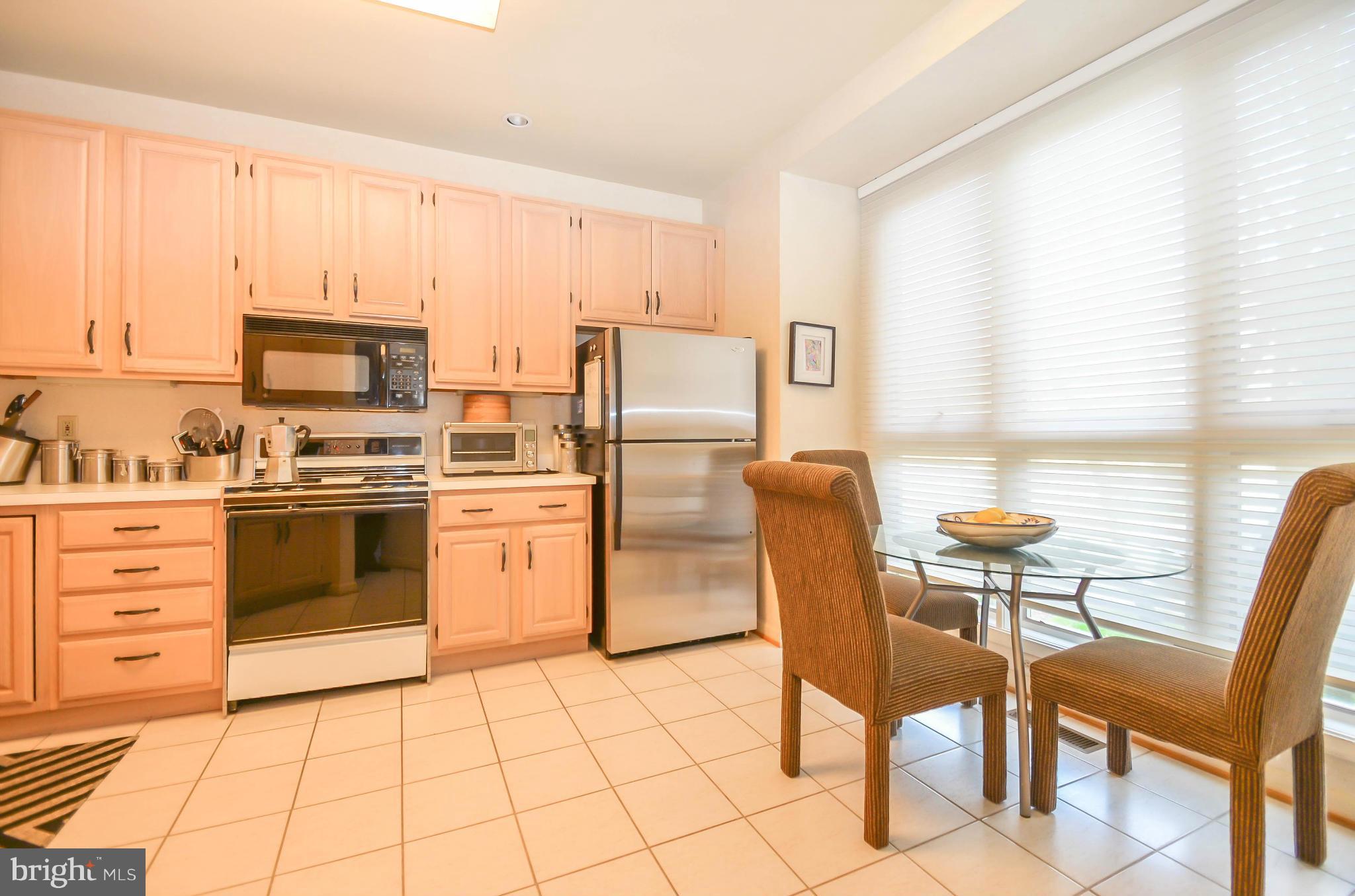 SUMMIT CHASE - Residential